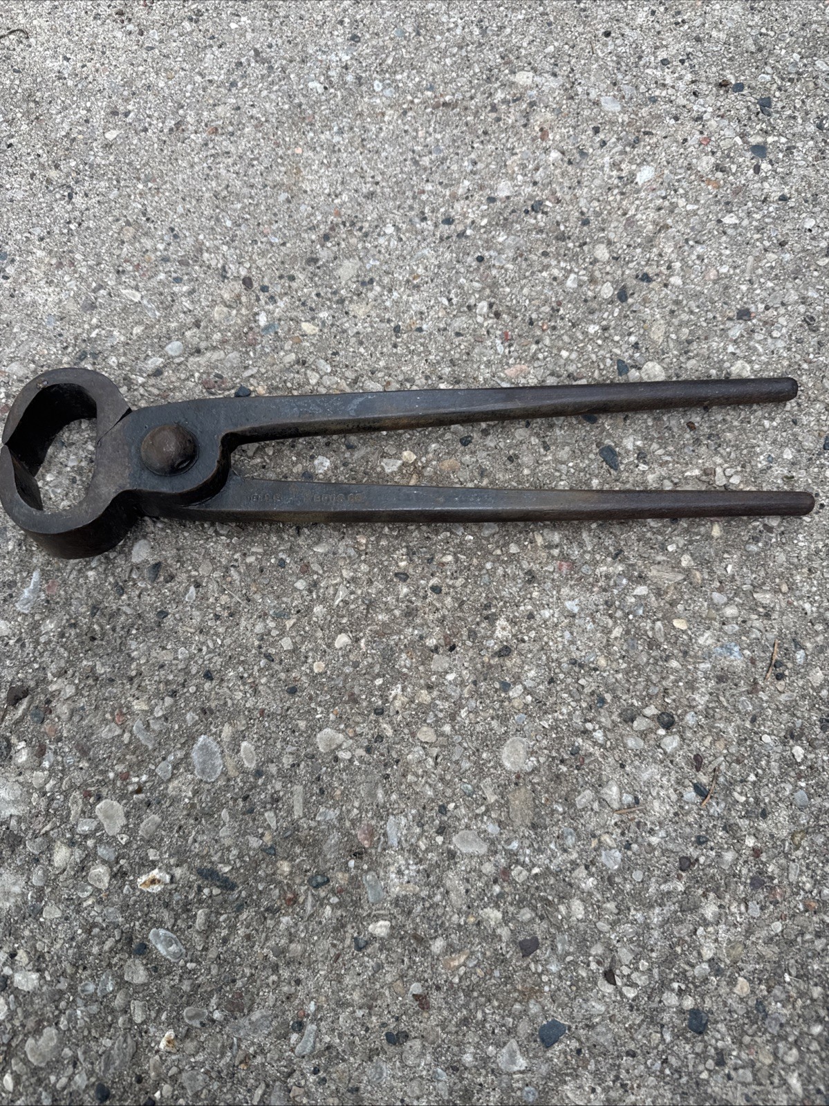 Vintage Heller Brothers And Company Blacksmith/farrior Tongs No 12