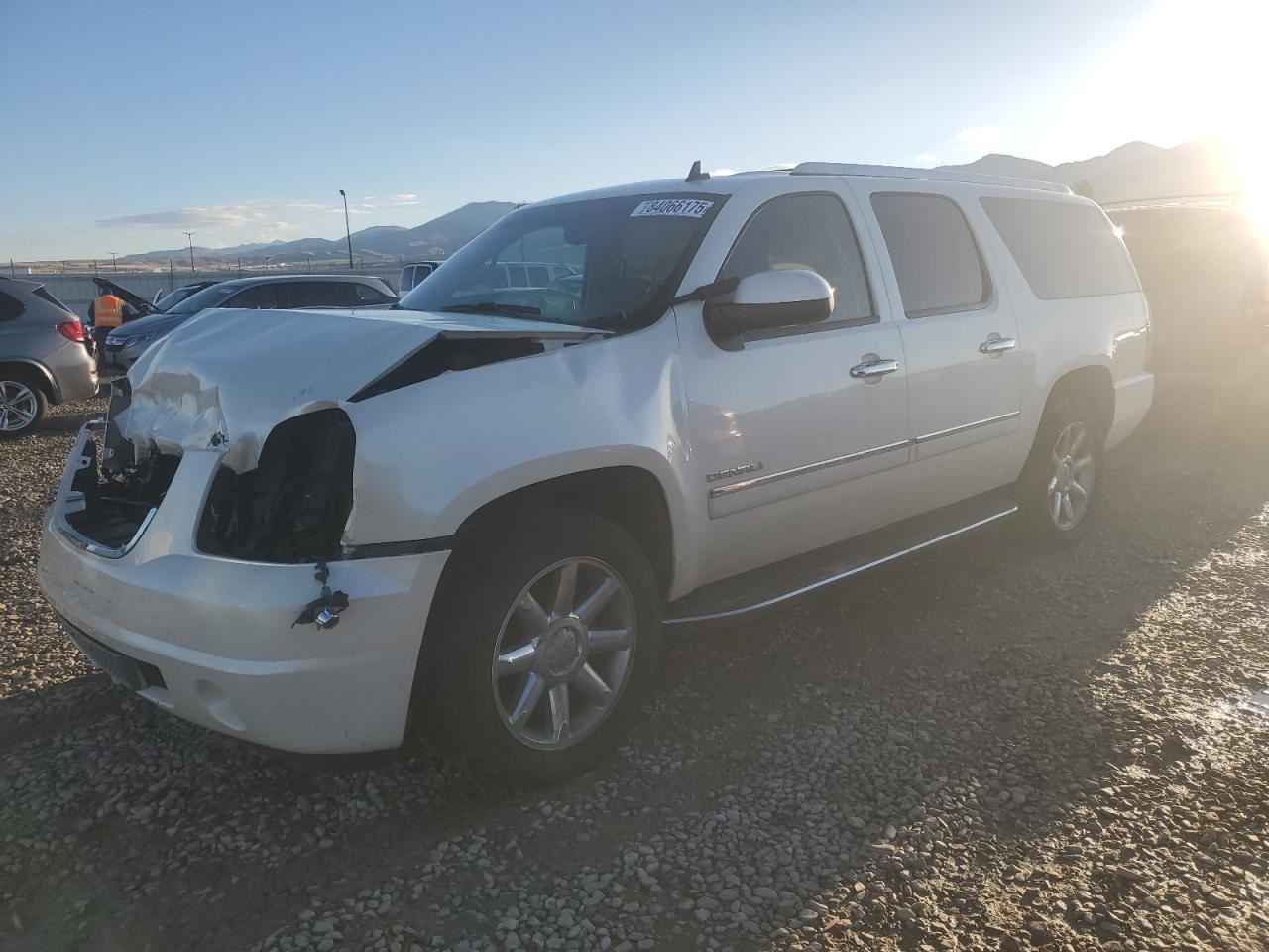 Passenger Right Front Spindle/Knuckle Fits 07-14 ESCALADE 2521984