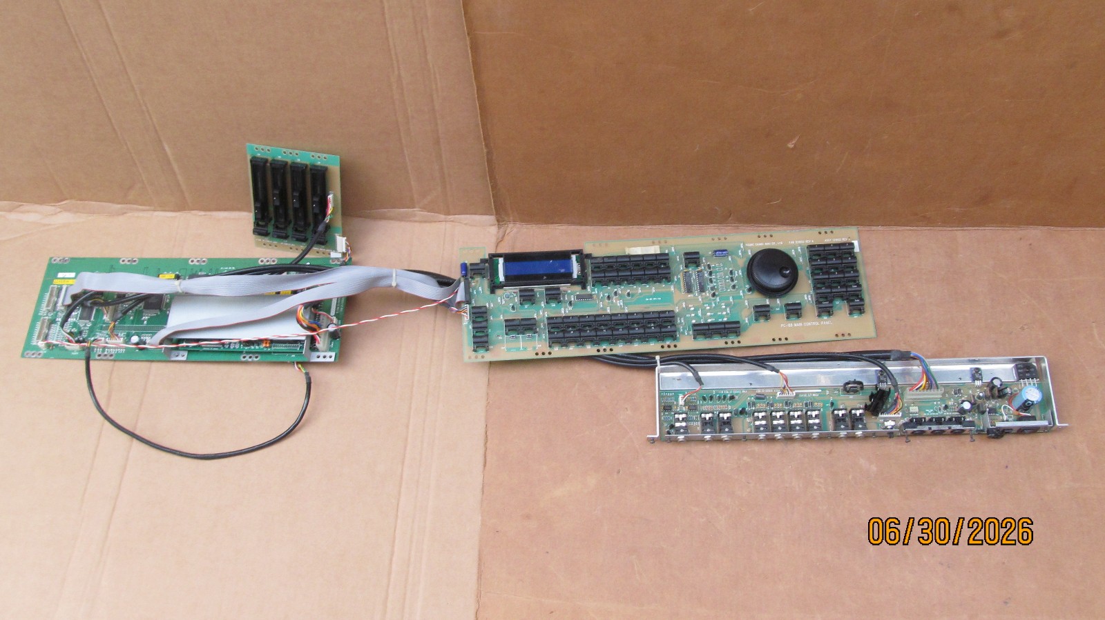 Kurzweil PC88mx keyboard parts: Main control boards with LCD screen