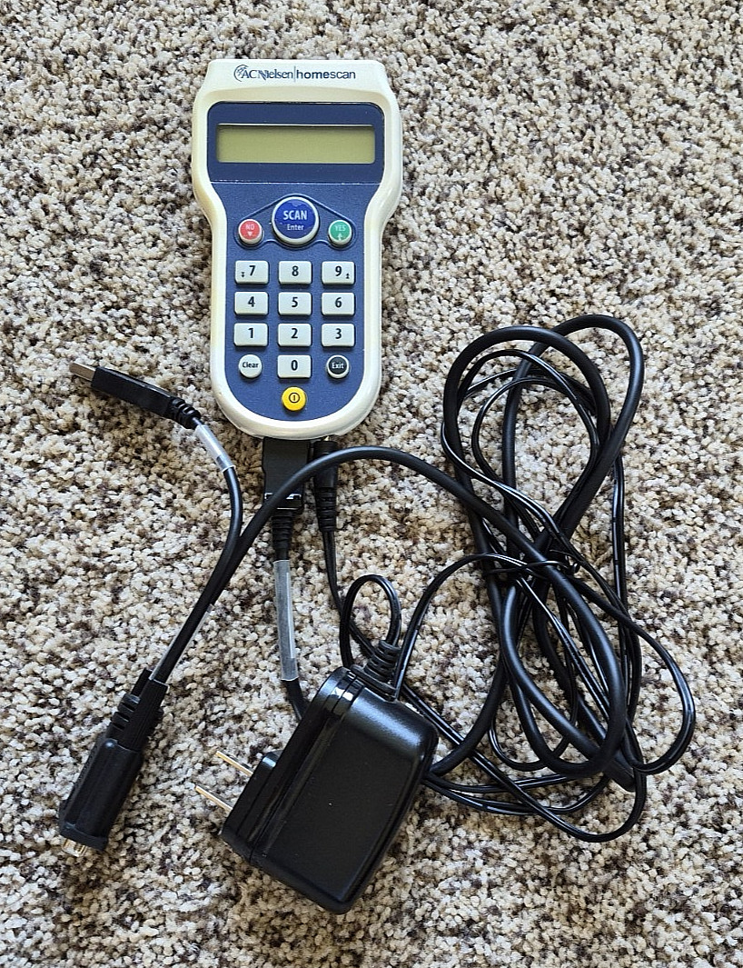 AC NIELSON HOMESCAN HANDHELD BAR CODE SCANNER w/ Cords -Original Box -Intermec