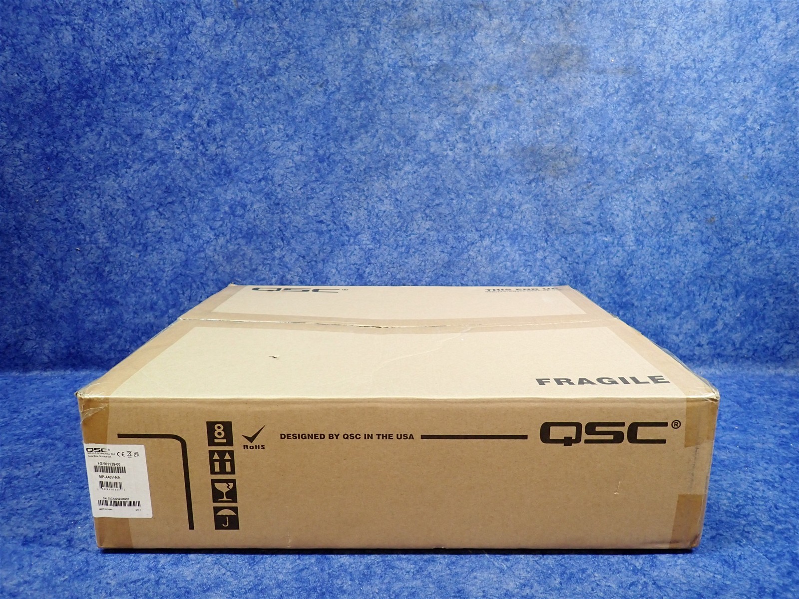 QSC MP-A40V FG-901139-00 Hi-Z / Lo-Z 200W 4 Channel Amplifier (P26)