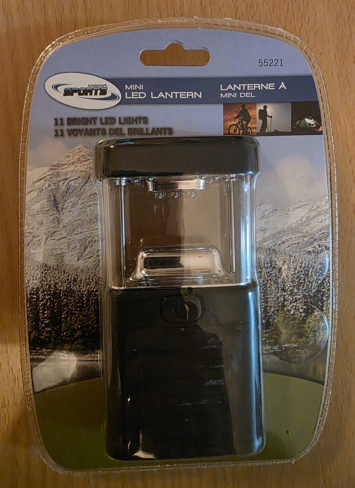 NEW SEALED Sports Mini LED Lantern 11-LED Rubberized Body Batteries Required BLK