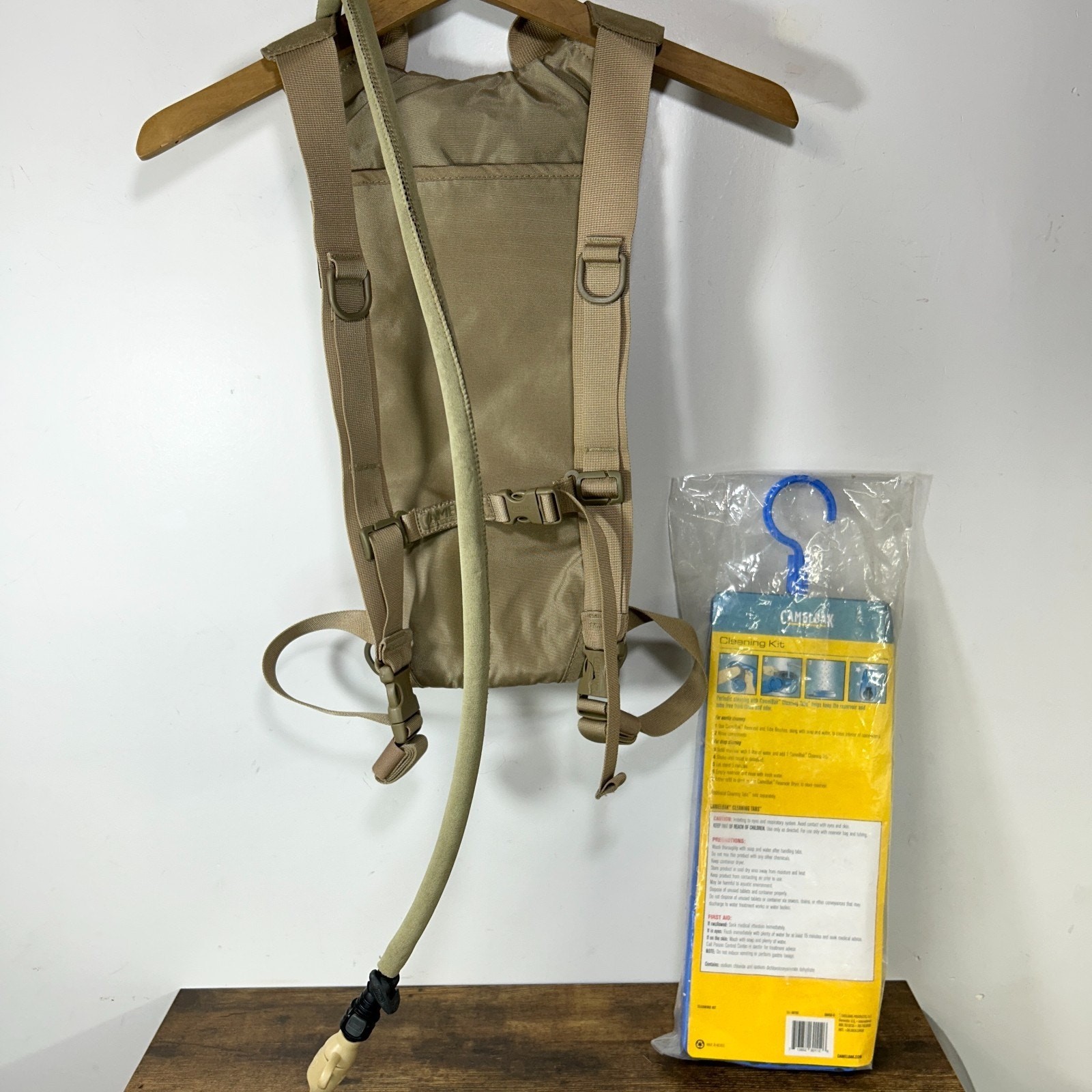 CamelBak Maximum Gear Desert Camo Thermobak 3L Hydration Back Pack Cleaning Kit