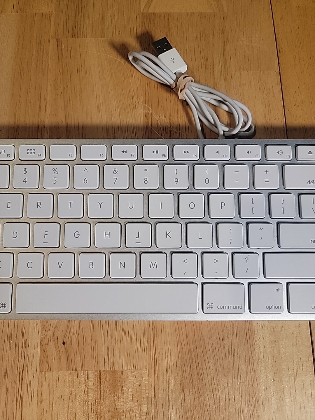Apple Wired Keyboard Model A1243