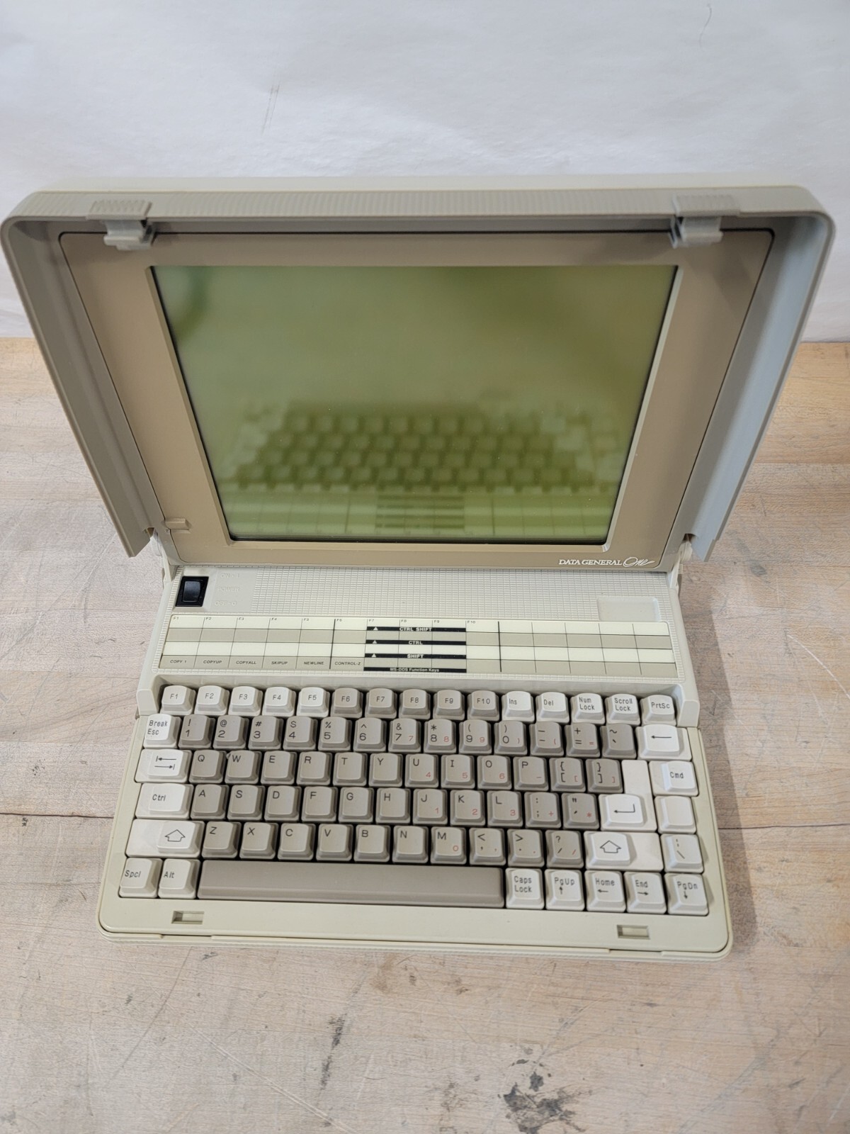 vintage 1980s Data General One Laptop Model 2227 - Untested, No Charger