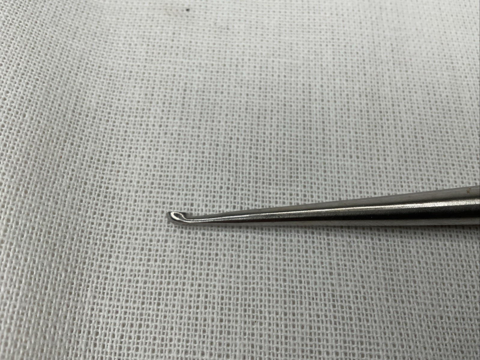Aesculap MF520R Orthopedic Straight Curette