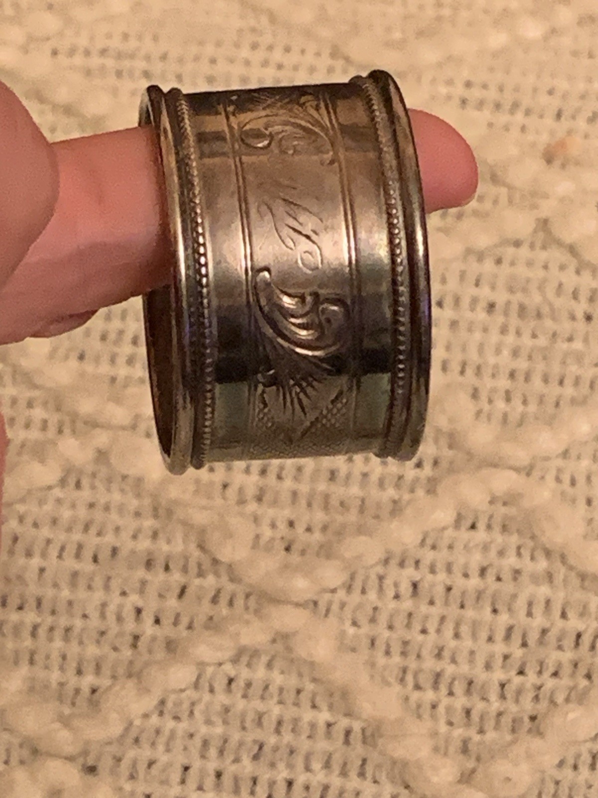 Sterling Silver napping ring antique , not marked, tested, 26 grams
