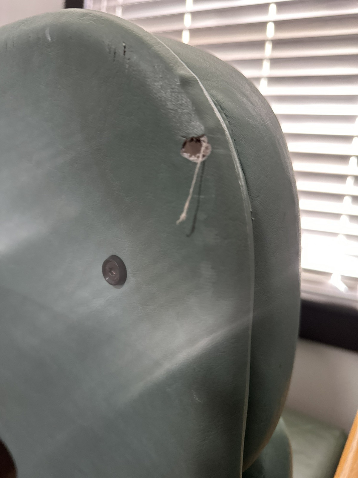 Vintage Hill Rom By Boltaflex Patient Chair With Removable Seat Coushion