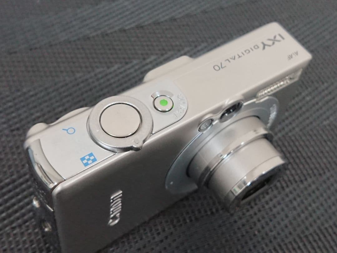 Canon IXY DIGITAL 70 Compact Digital Camera Tested with Minor Wear
