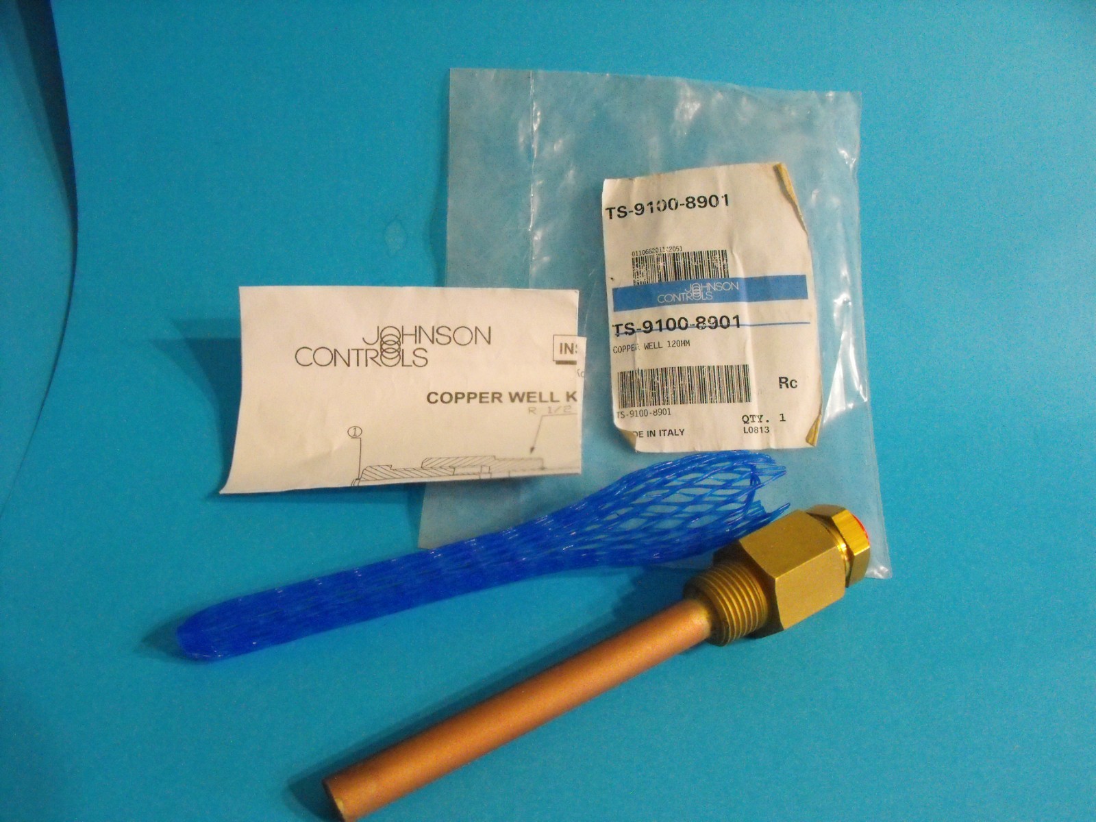 Johnson Controls TS-9100-8901.COPPER WELL 120MM.NEW