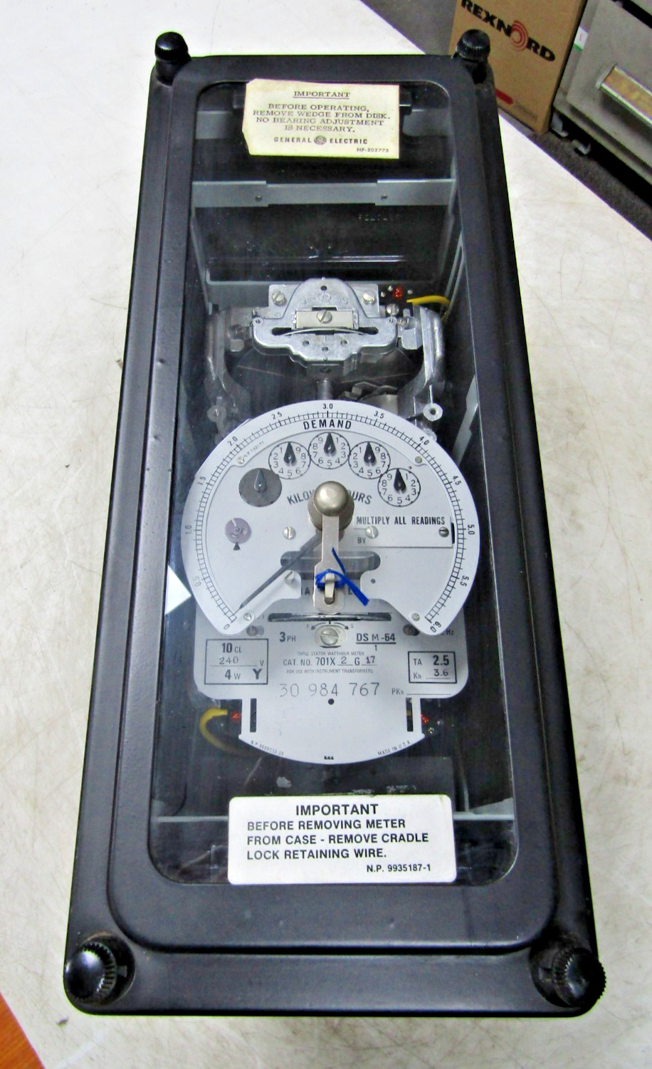 💥GE GENERAL ELECTRIC 701X2G17 3 STATOR WATTHOUR METER 240 VAC 4W 3Ø SDM-64/1