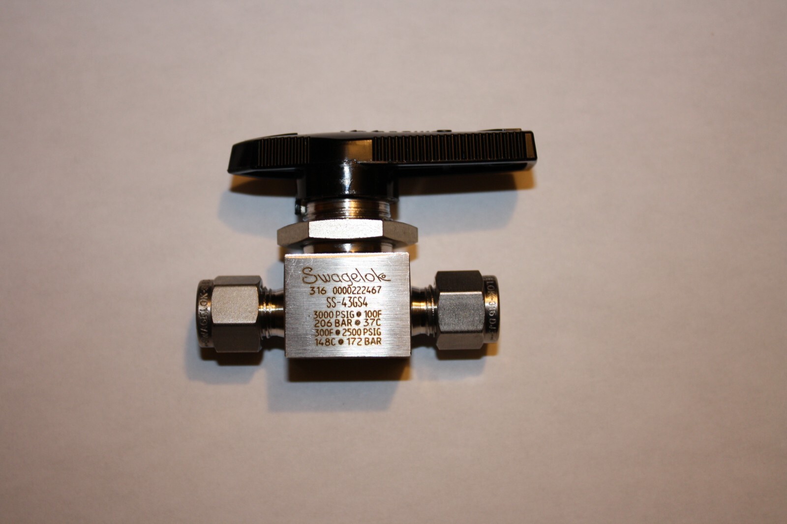 Swagelok Manual 1/4 Turn Valve - SS-43GS4 - 1/4" Compression - 316SST