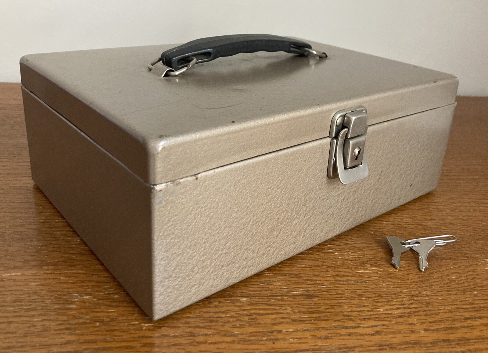 Vintage Rockaway Metal Cash Box Lock Box 11" w Key Security Safe w/ 2 Keys