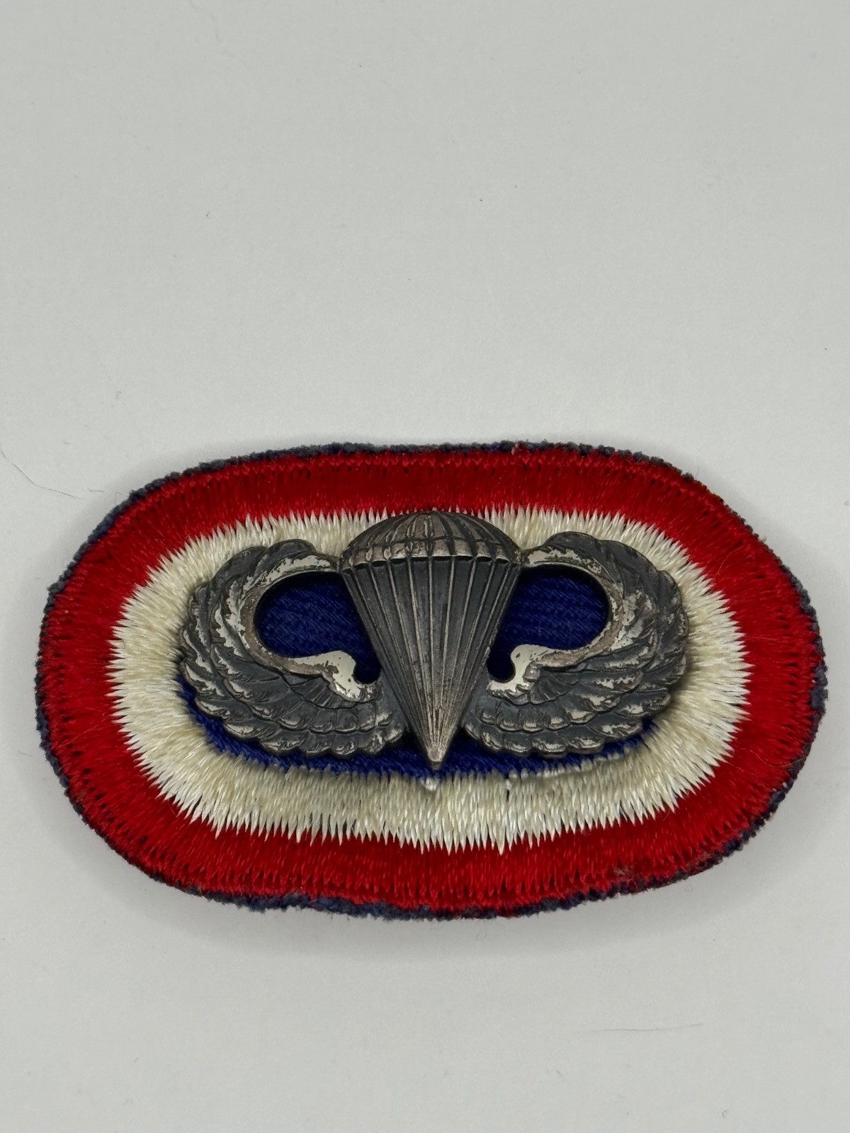 82nd Airborne Oval Patch w/ Sterling Silver Parachutist Badge
