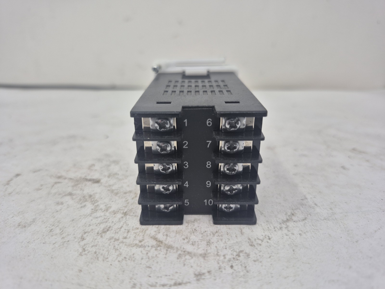 Yudian AI-208 Temperature Controller