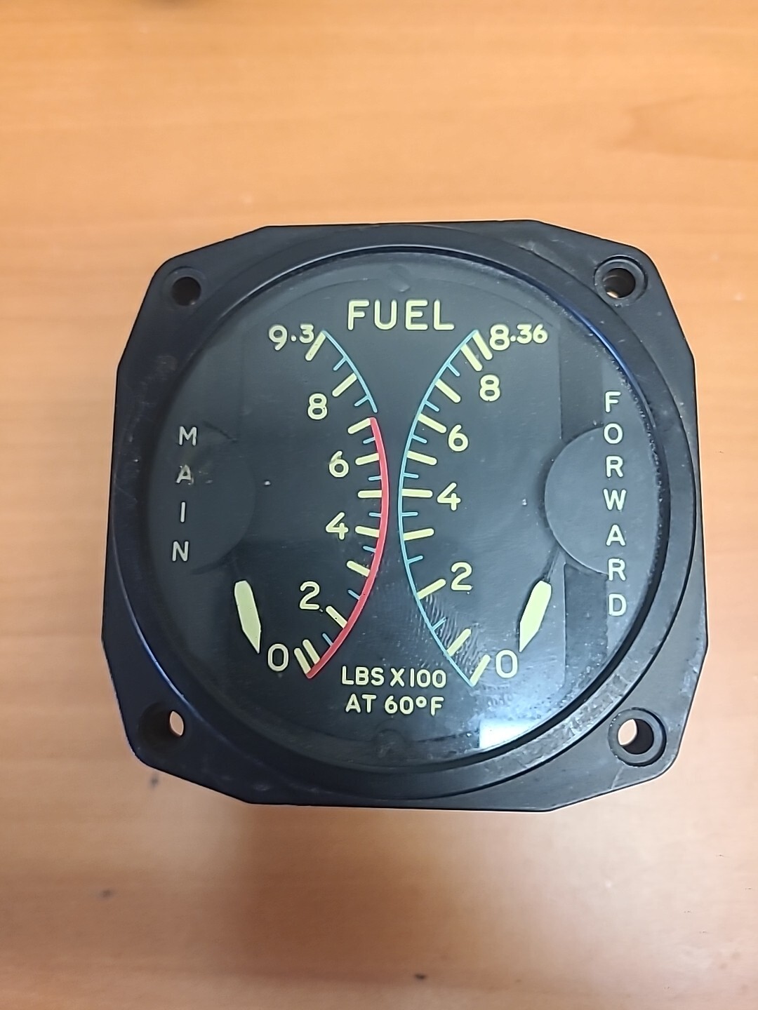 Fuel Quantity Indicator EA124AN-115