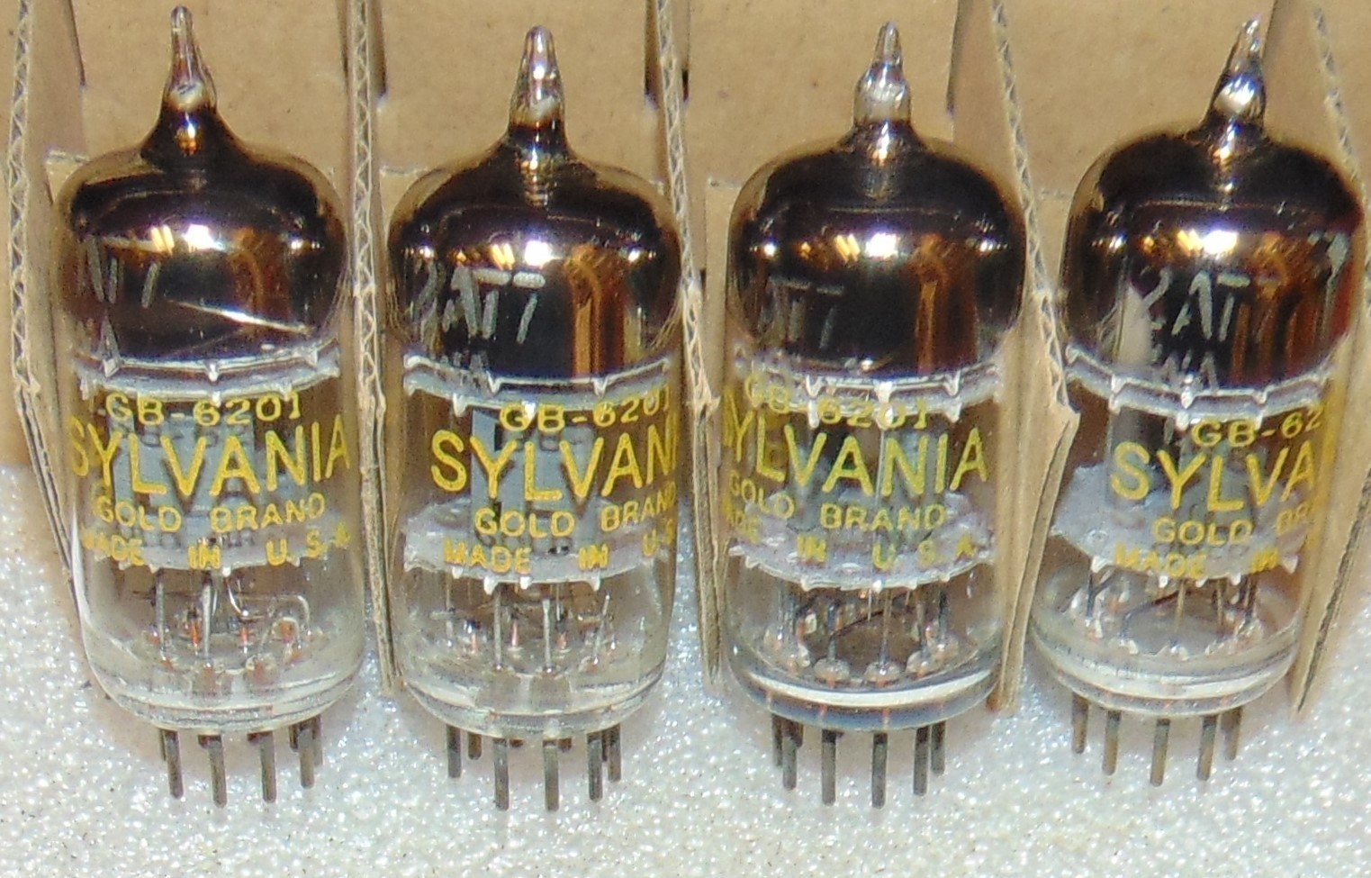 NOS MATCH QUAD SYLVANIA 1950'S USA 6201 12AT7WA ECC81 TUBES SQUARE GETTER 3 MICA
