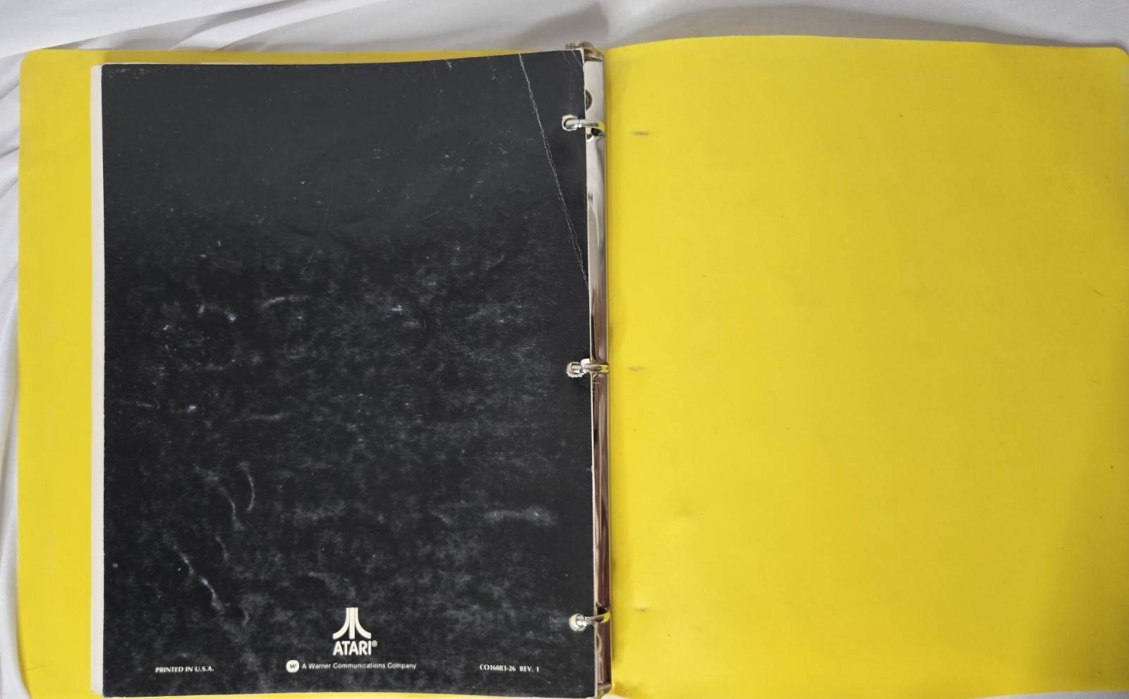Set Of Atari vintage 1981 programming manuals for the Atari 400/800 & Atari 800
