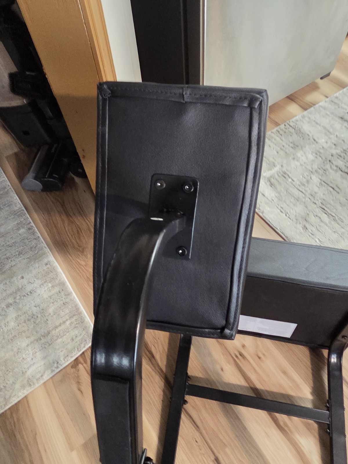 Sleekform Kneeling Chair, Ergonomic Office Chair, Black, Metal.