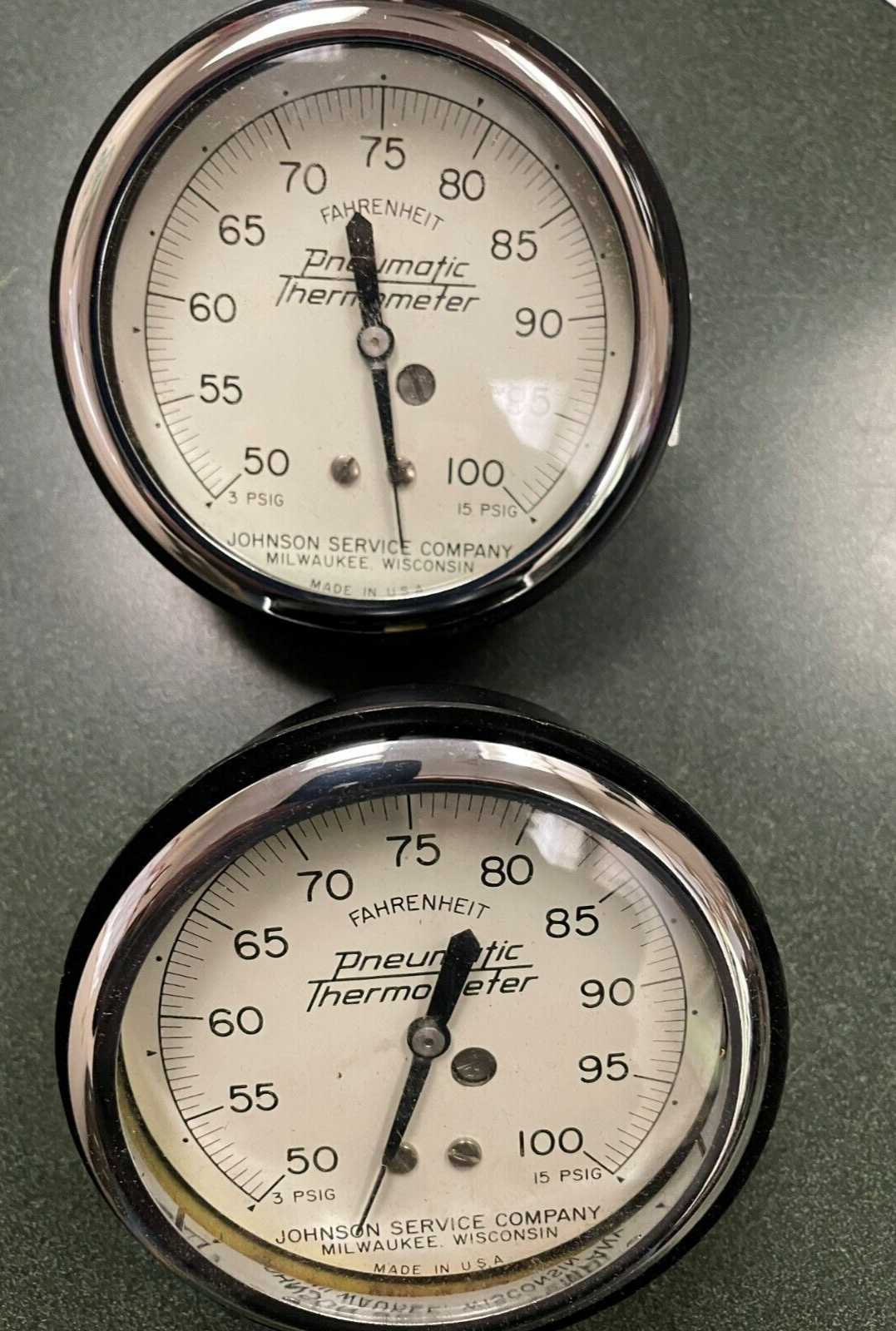 JOHNSON SERVICE CO. 3-1/2" PNEUMATIC THERMOMETER (NOS)
