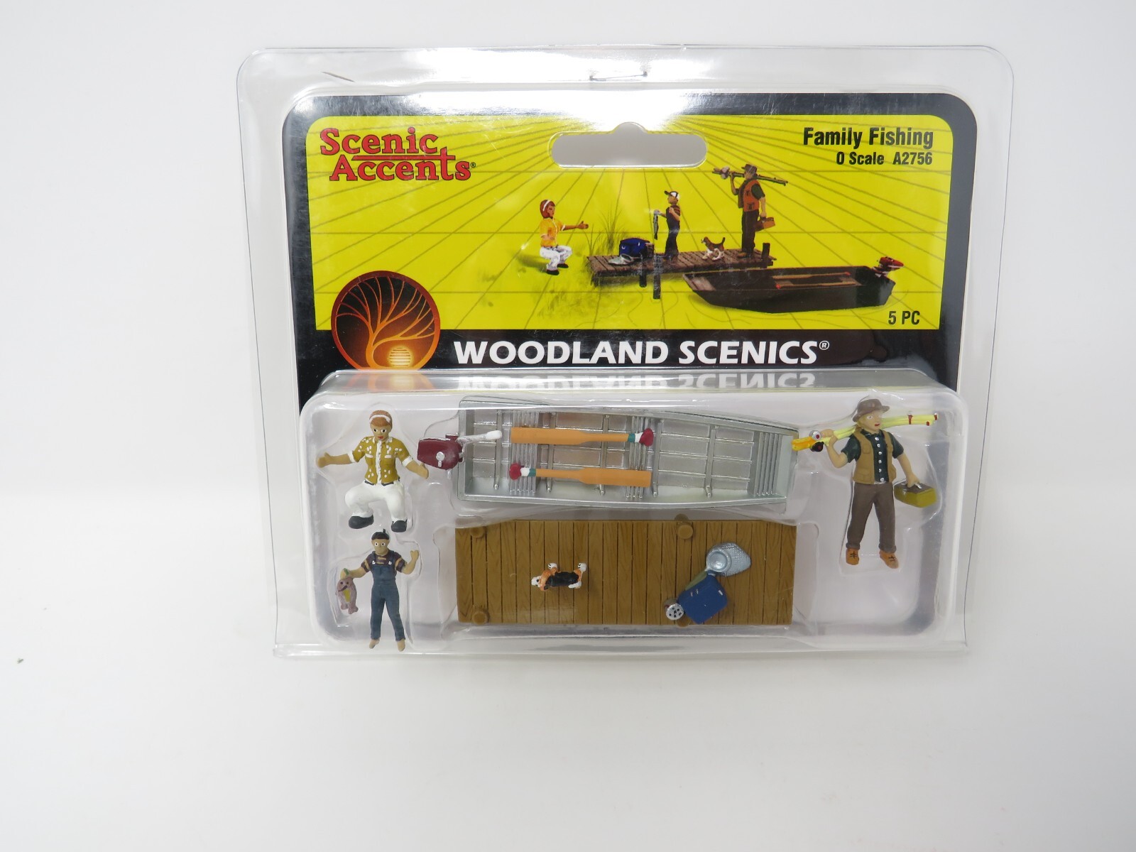 Woodland Scenics O 2756 Family Fishing Dock Boat Mom Dad Beagle Dog Figure Set