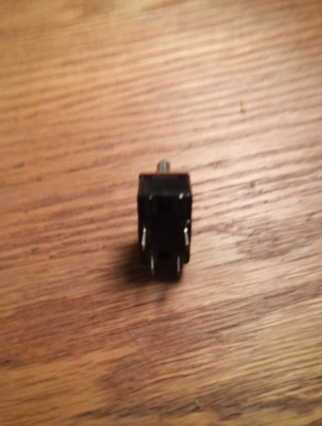 7918 Toggle Switch