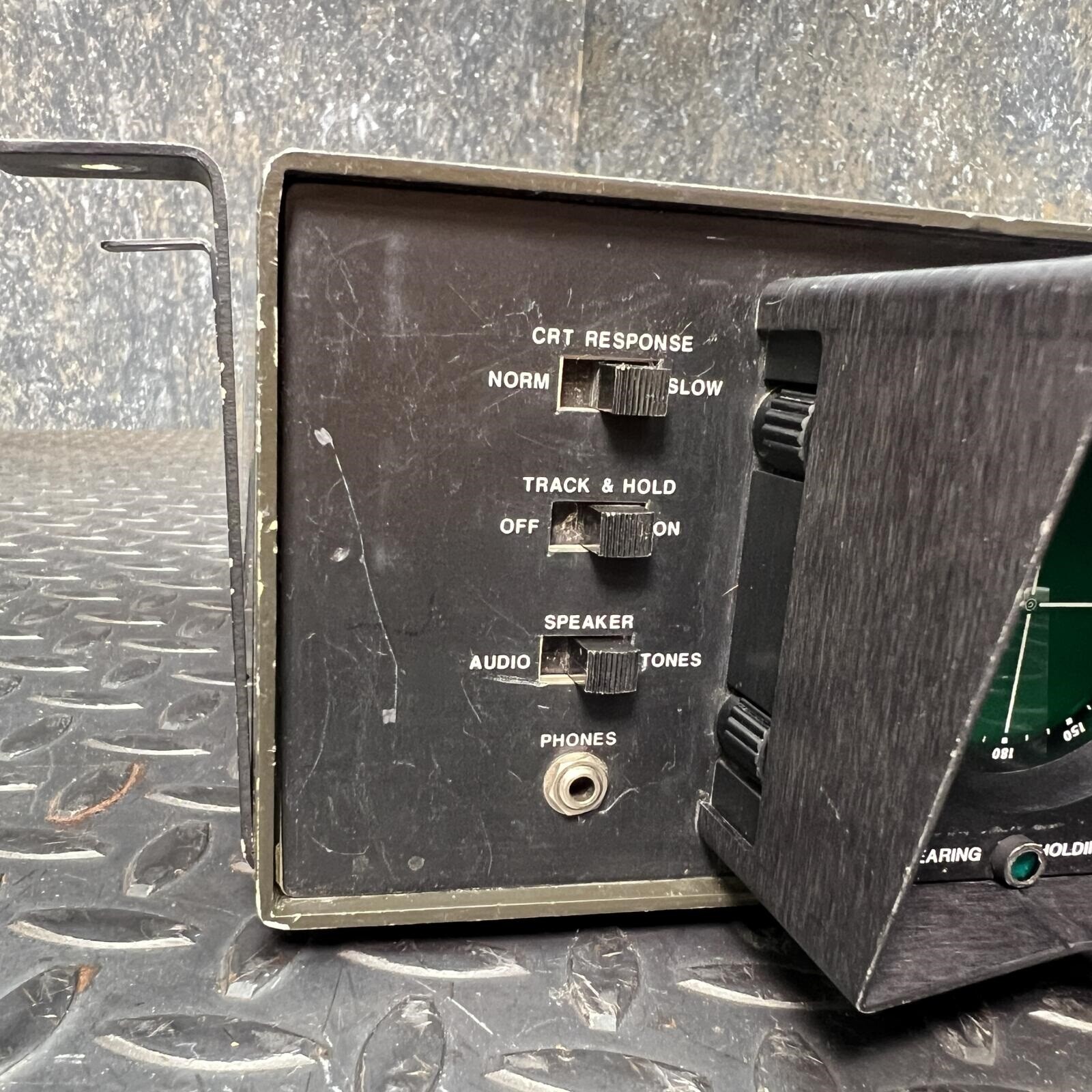 Radio Direction Finder: Doppler Direction Finder OAR DF4003A