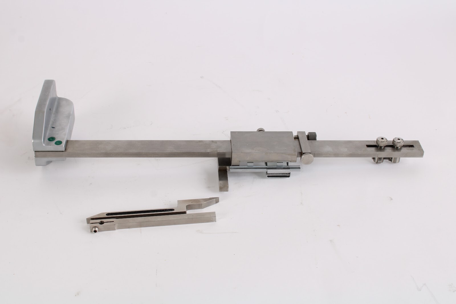 Mitutoyo 0-12" 0-30 Cm Stainless Steel Caliper