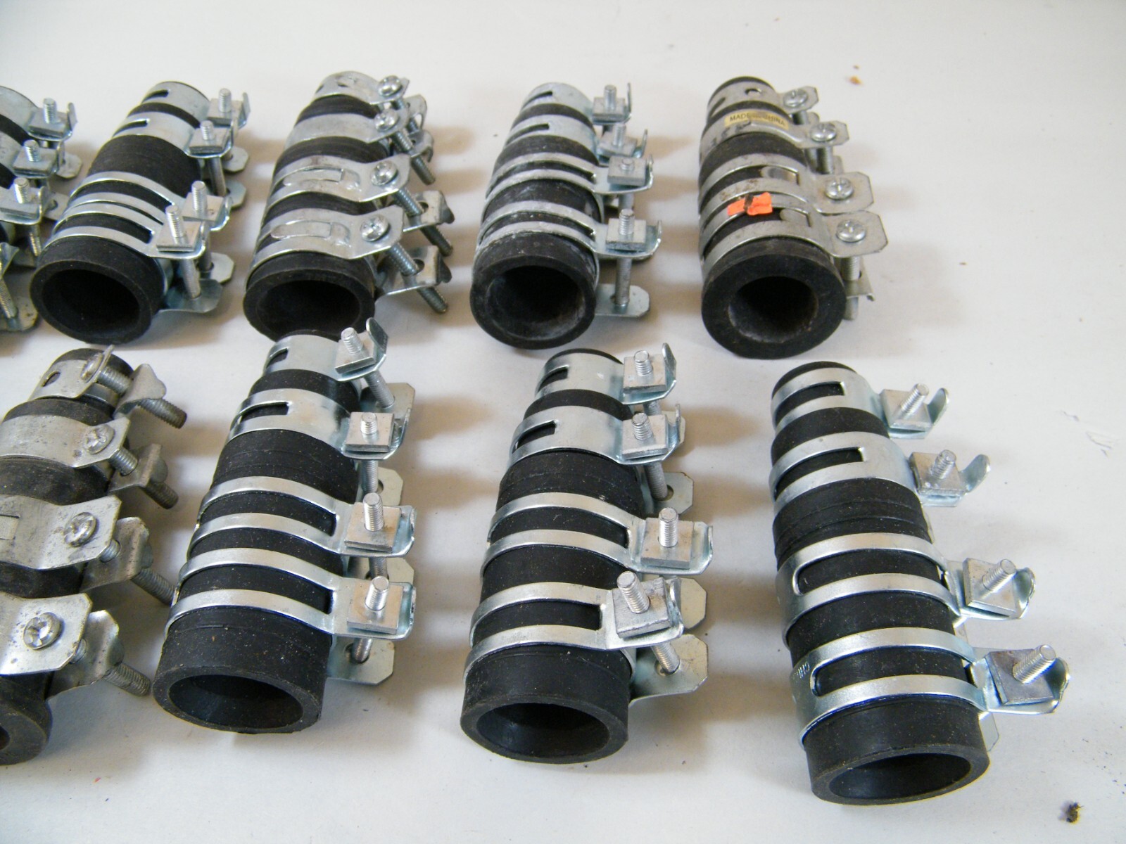 (13) DISHWASHER DISPOSAL CONNECTOR RUBBER WITH 4 STEEL CLAMPS