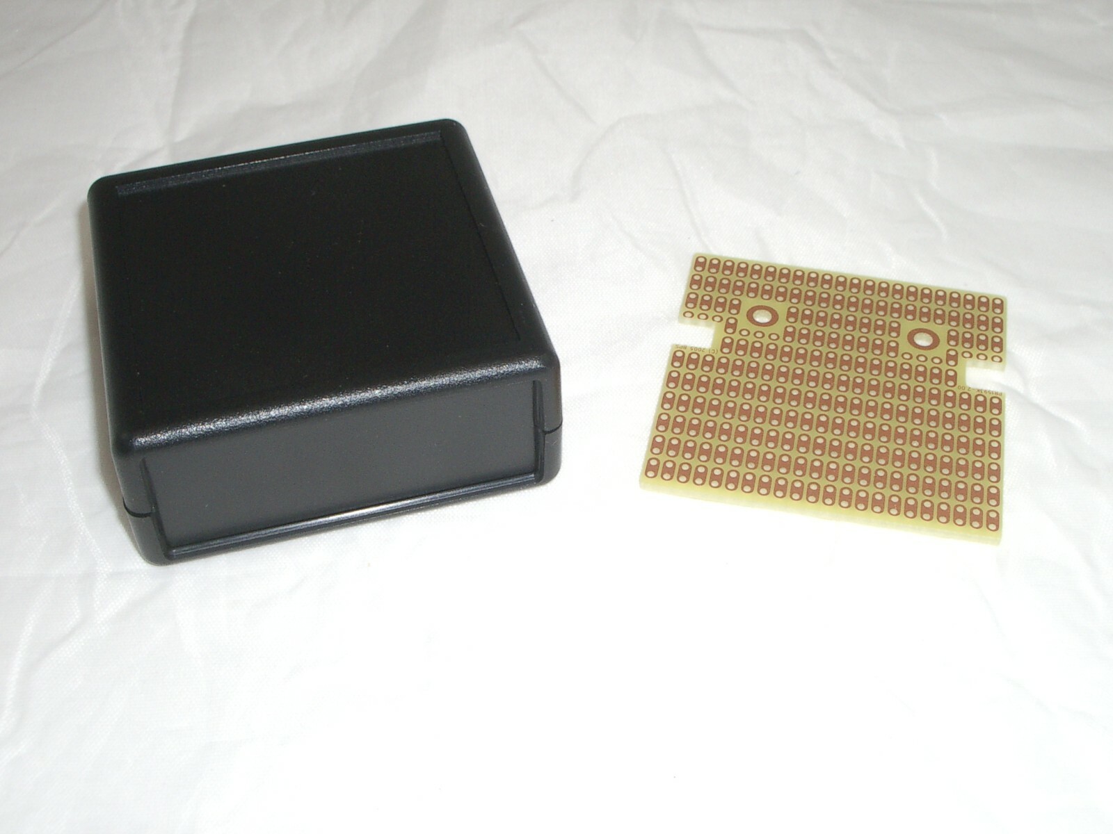 PHILMORE 12-200 DATAK 3.6x2.6x1.1 DIY PROTOTYPE BOX & PRINTED CIRCUIT BOARD PCB
