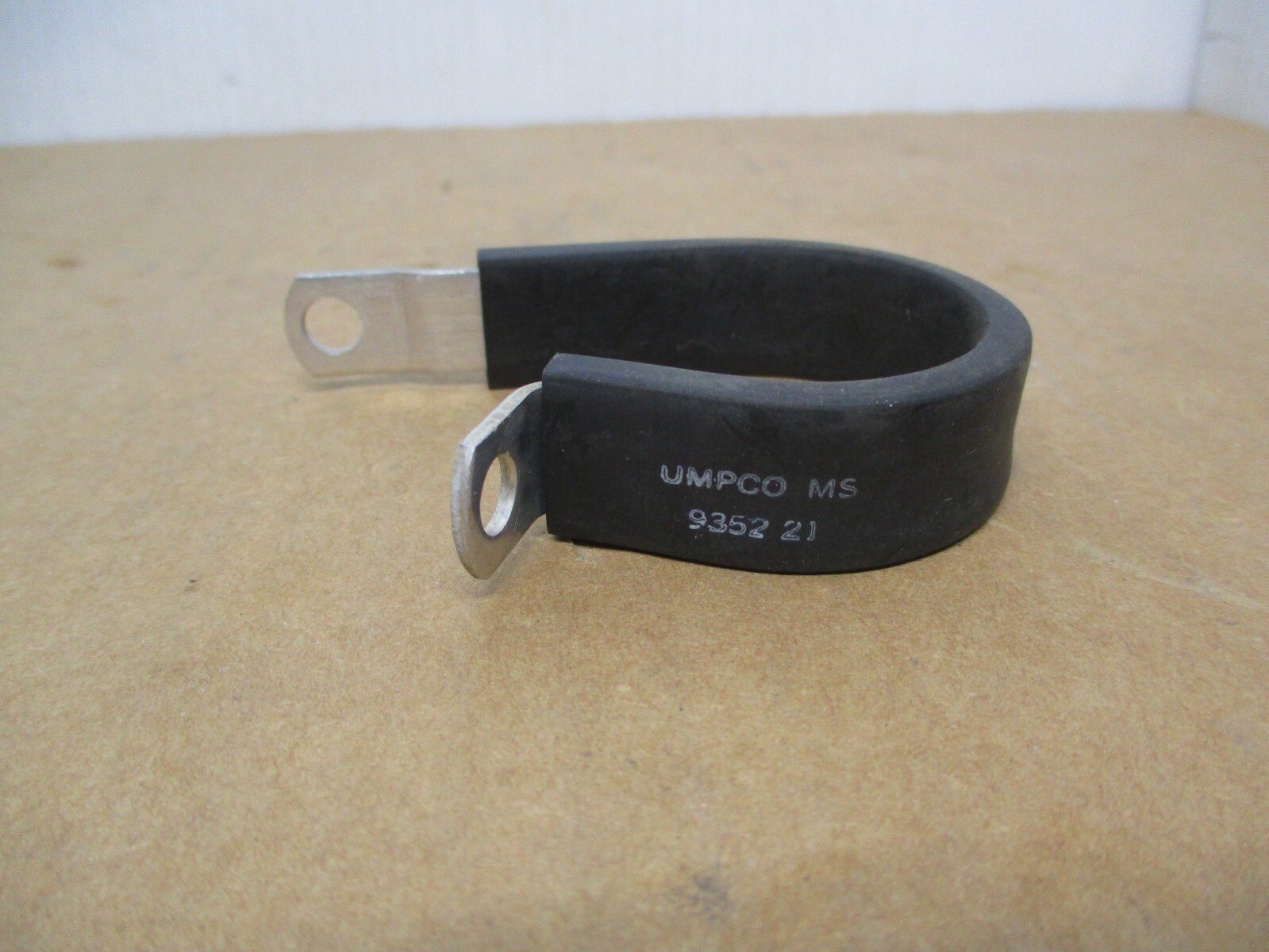 Qty-10 NOS 1.5" Umpco Cushioned Adel Loop Clamp Aluminum MS9352-21 NAS1715-22