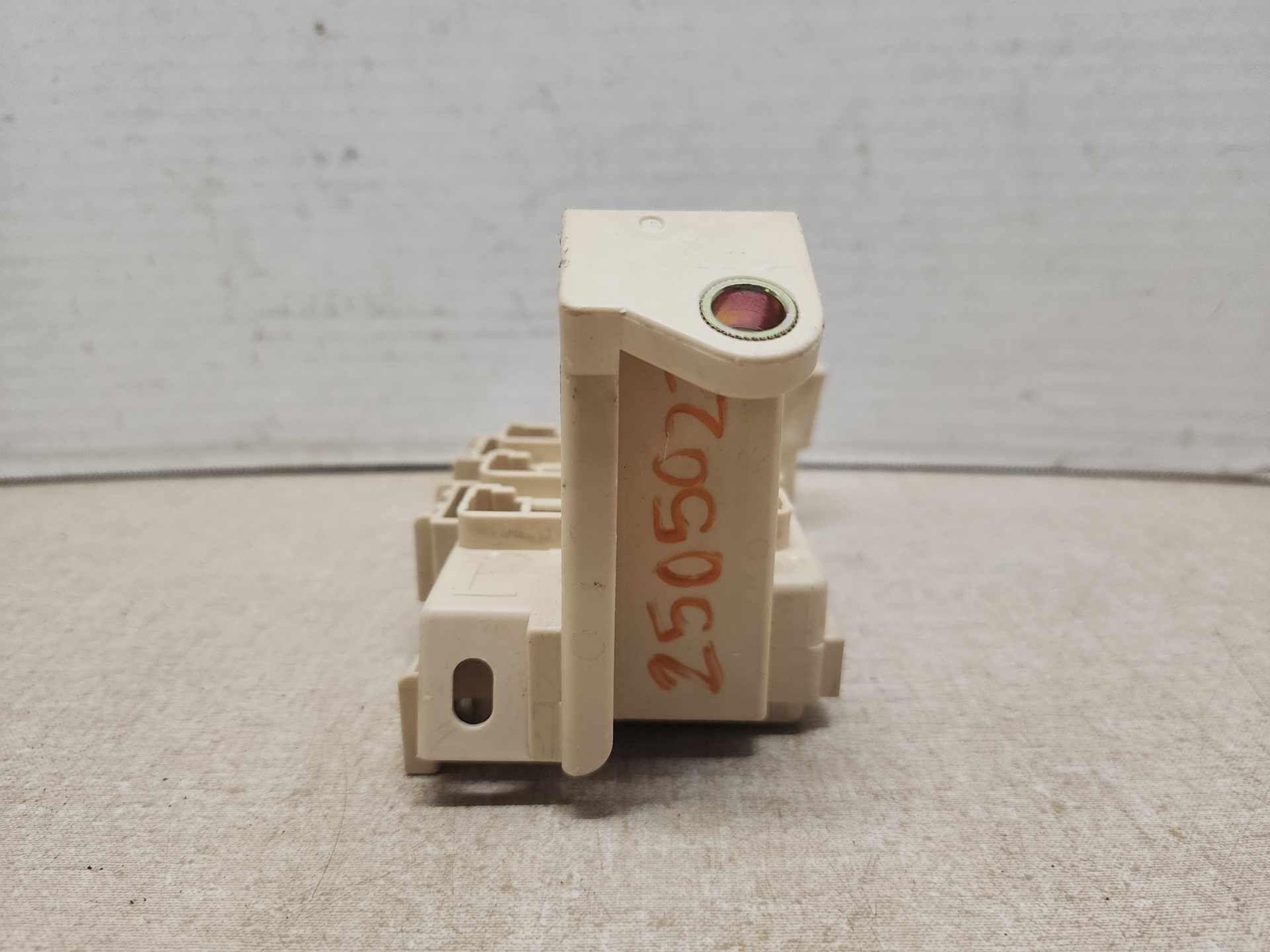 2005 TOYOTA HIGHLANDER Inside Cabin Relay Electrical Module