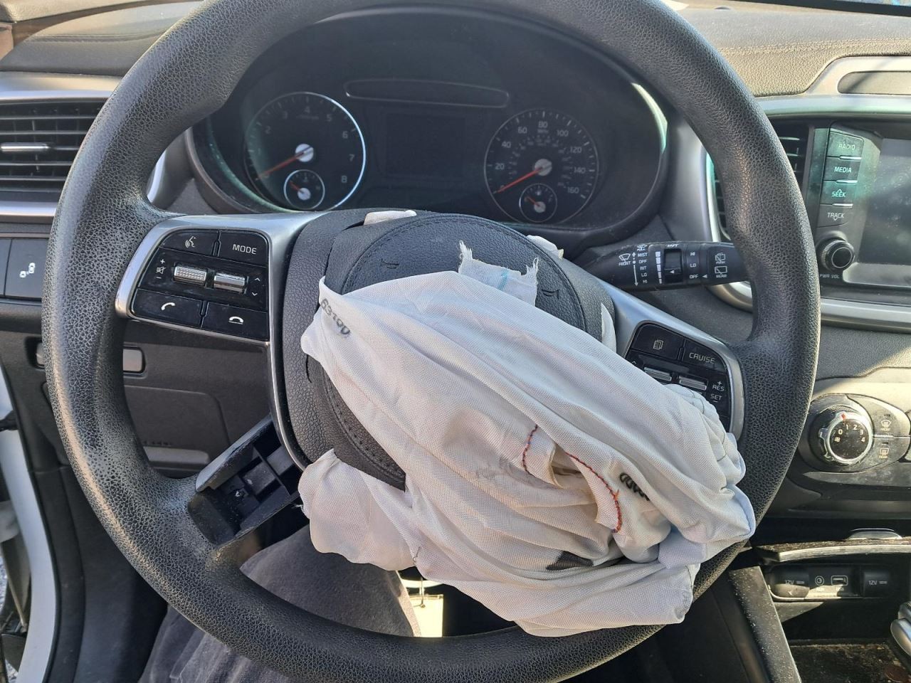 SORENTO 2019 Glove Box 4854001