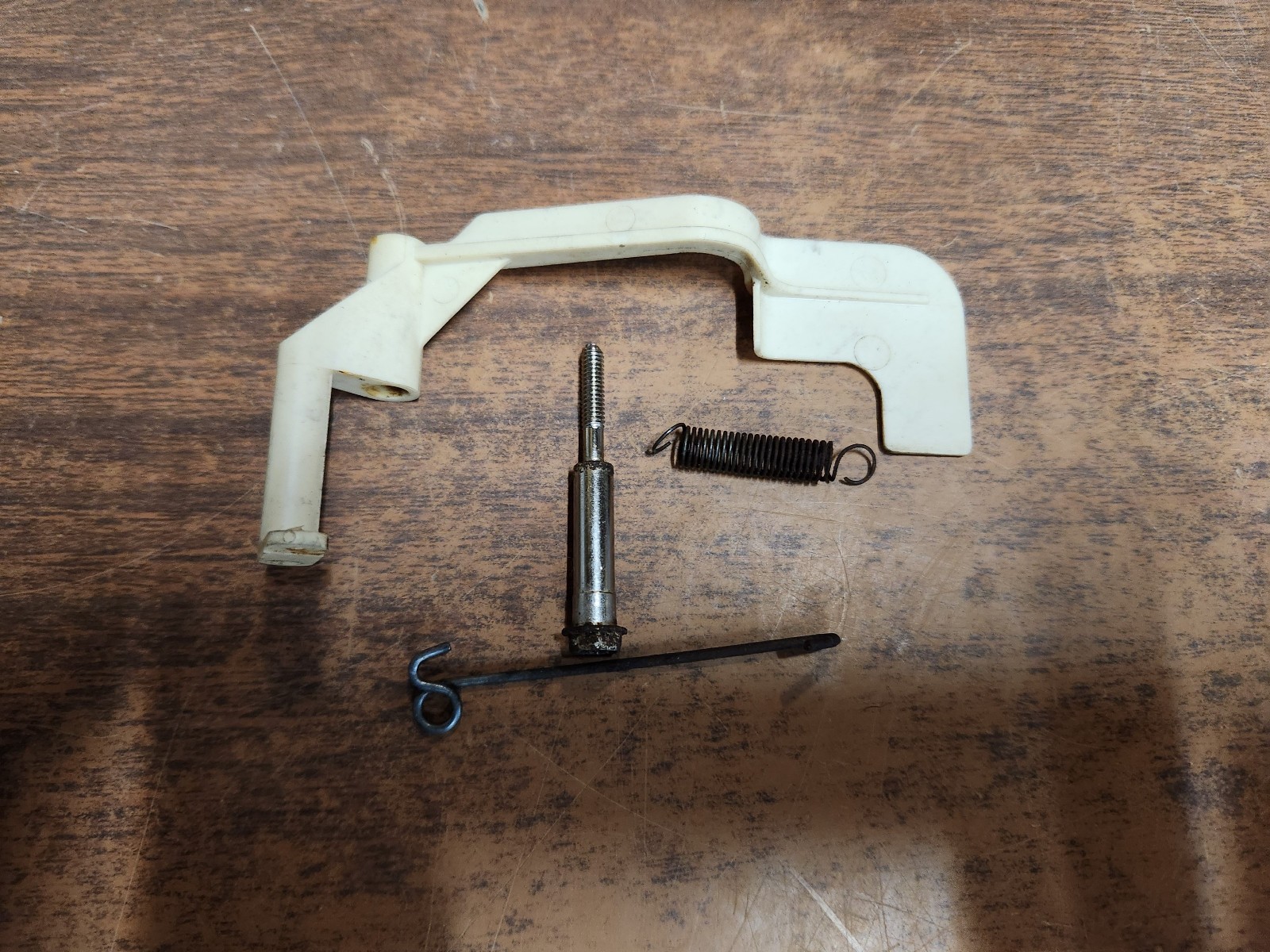 Vintage Briggs & Stratton Model 62033 Engine Governor Blade 280284 261550 261551