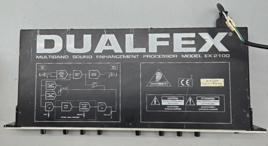 Behringer Dualfex Multiband Sound Enhancement Processor Powers On *READ*
