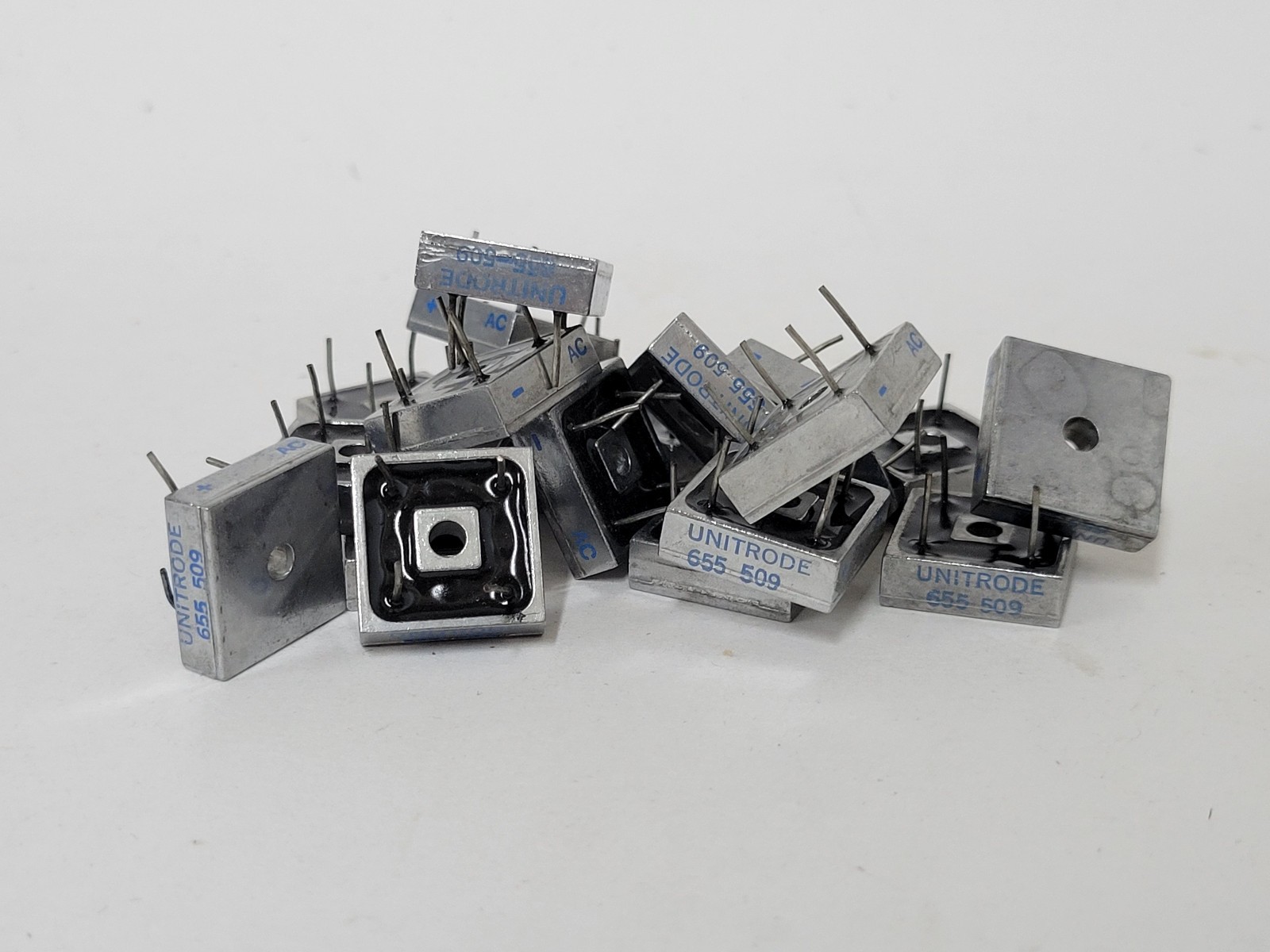 20X Unitrode 655-509 bridge rectifier - new old stock - very nice condition