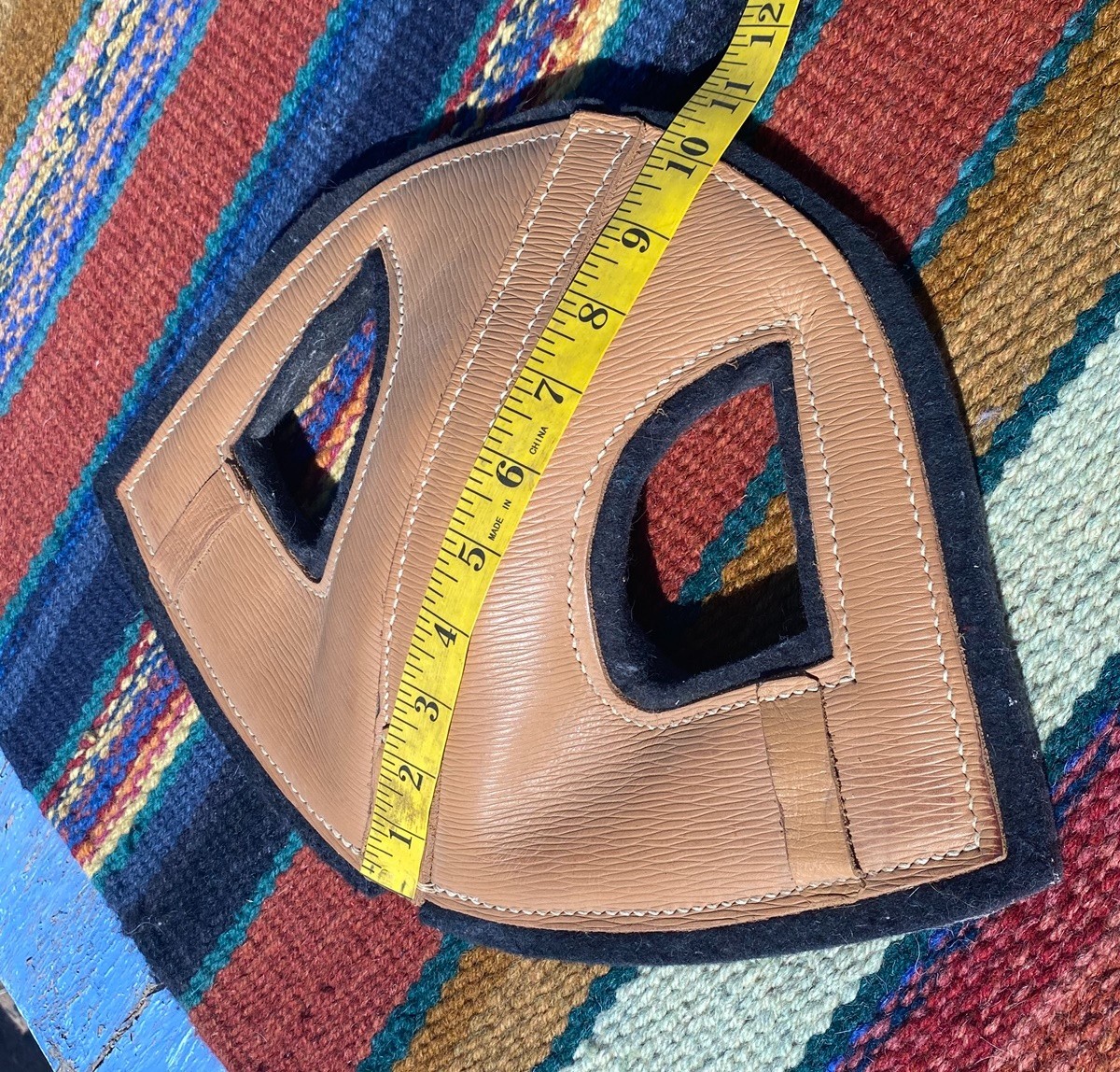 Leather Horse Head Bumper - Felt underside - Safe Horse Trailering