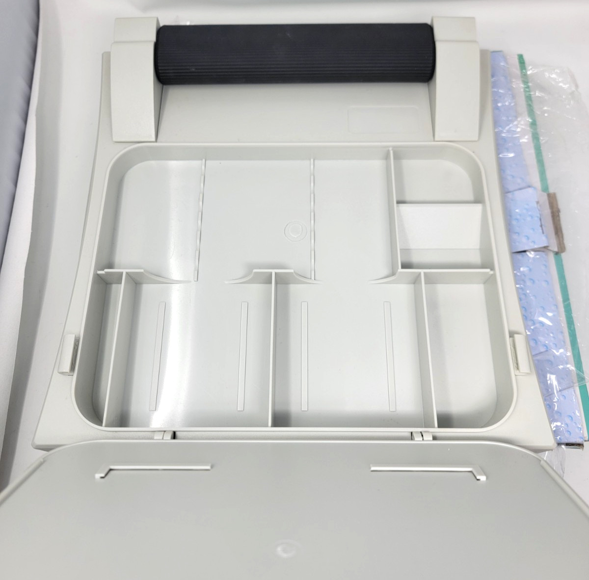 Vintage Computer Mouse Station Built-in Accessory Tray Padded Wrist Roller