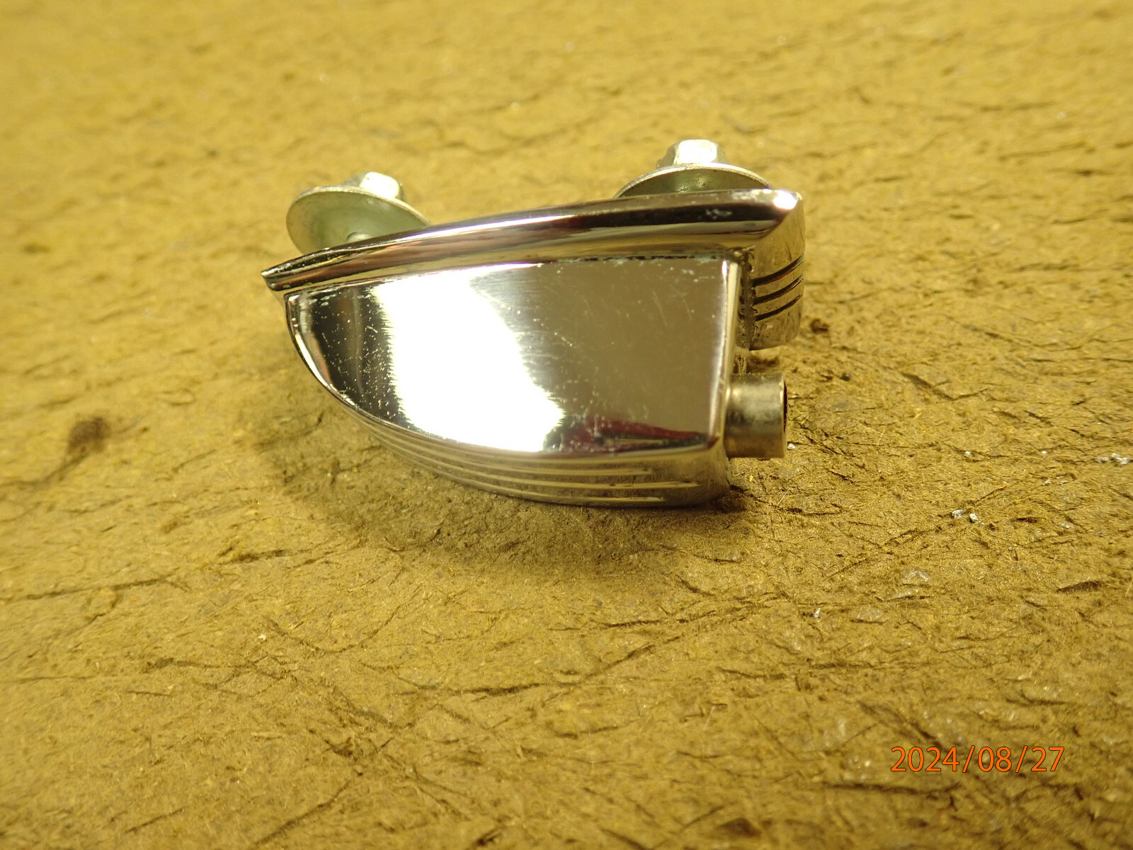 VINTAGE SMALLER LUDWIG DRUM LUG