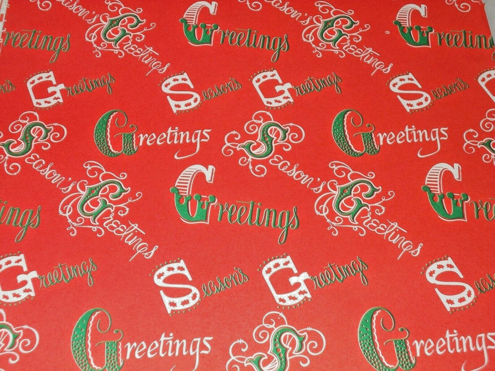 VTG CHRISTMAS WRAPPING PAPER GIFT WRAP 1940 SEASONS GREETINGS RED GREEN NOS