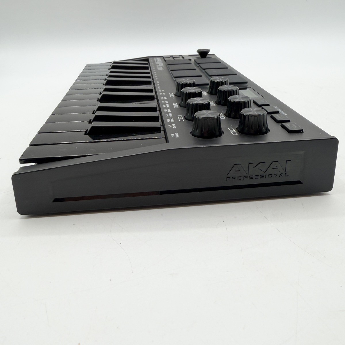 Akai Professional MPK Mini Compact Keyboard Pad Controller Black (CP1022431)