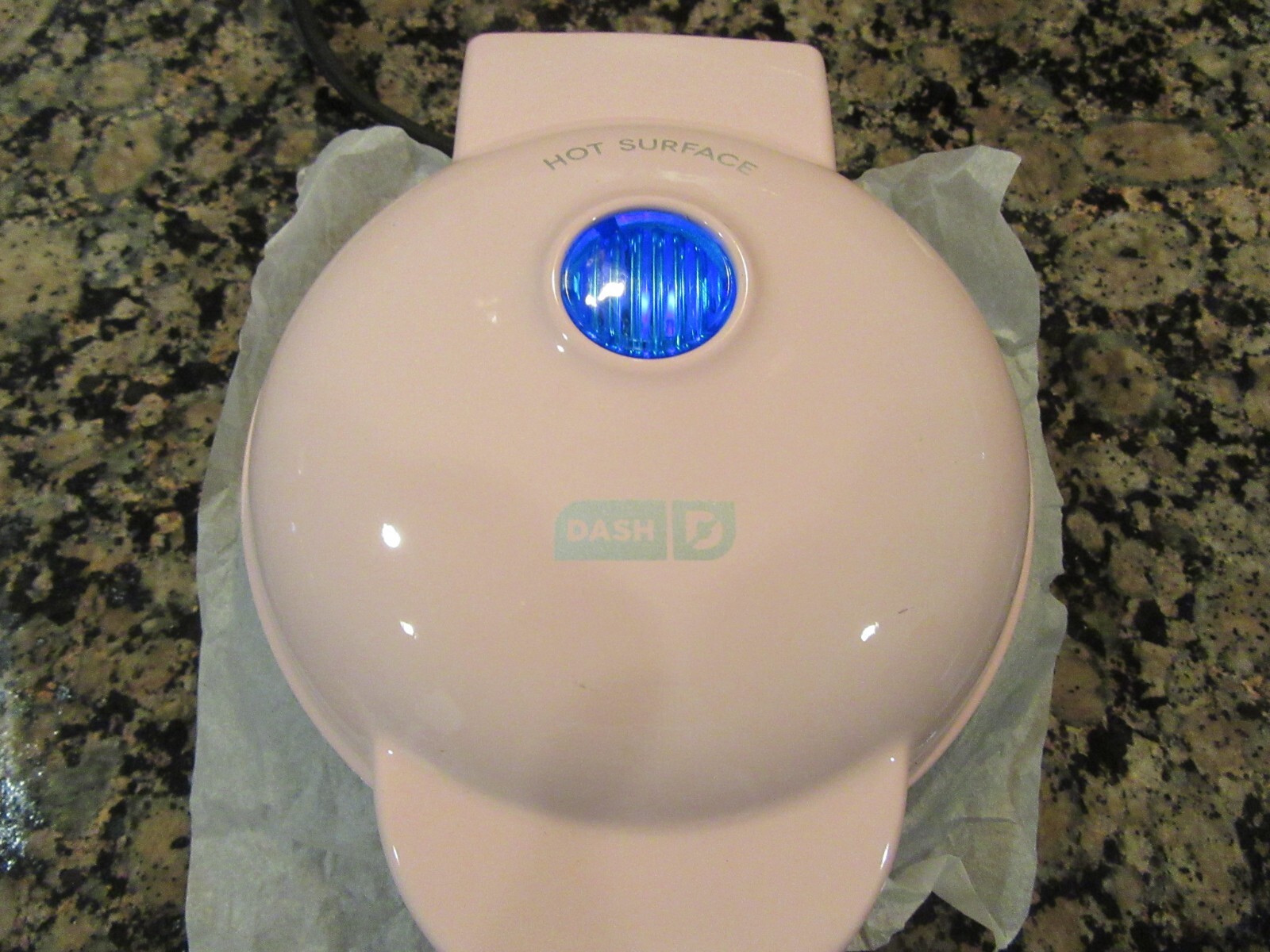 New Pink Dash Mini Maker Griddle 4" Cooking Surface  Easy and Fun!  Eggs + More!