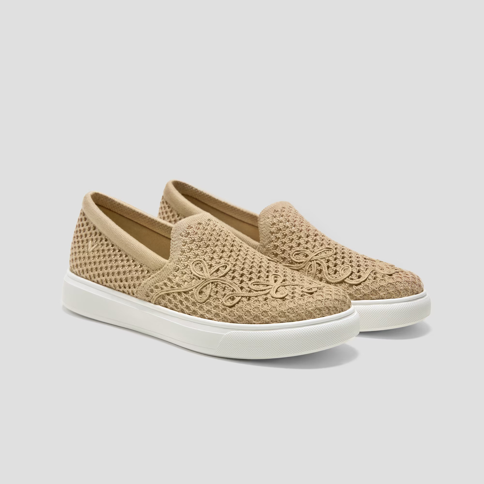 VIVAIA Unisex Classic Slip On Sneakers V Tune Lightweight Casual Shoes