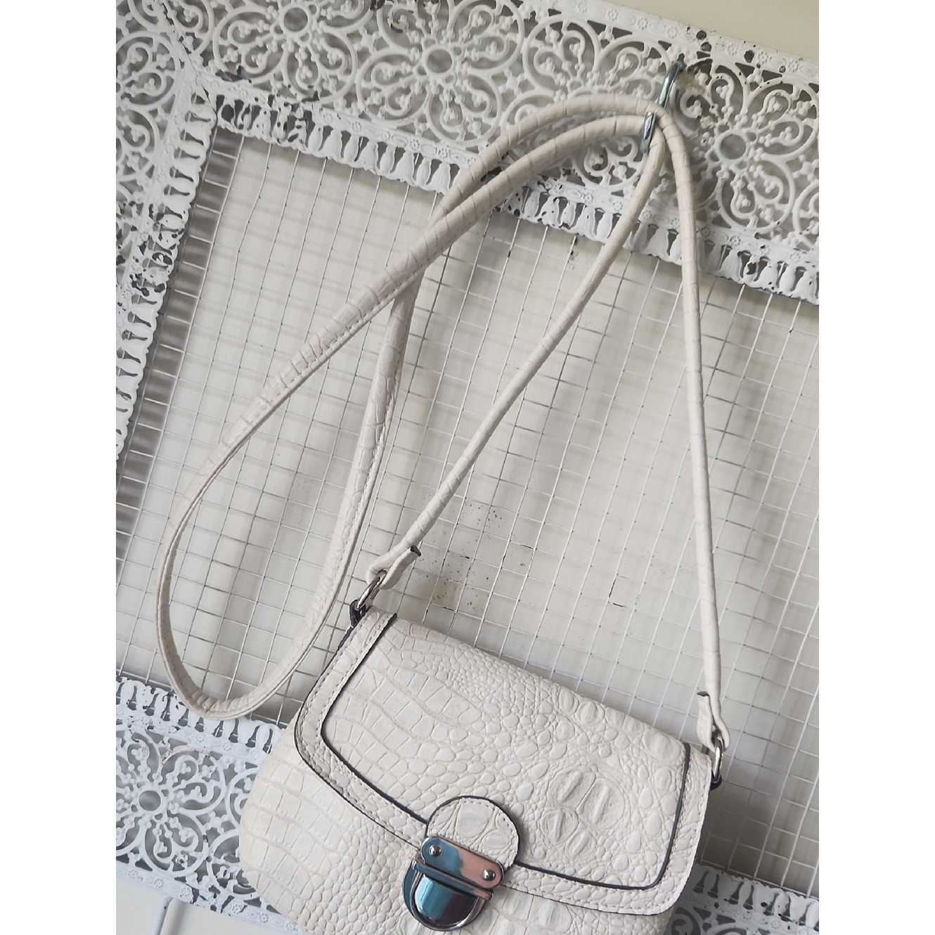 Vegan Croc-Embossed Small Crossbody Shoulder Bag