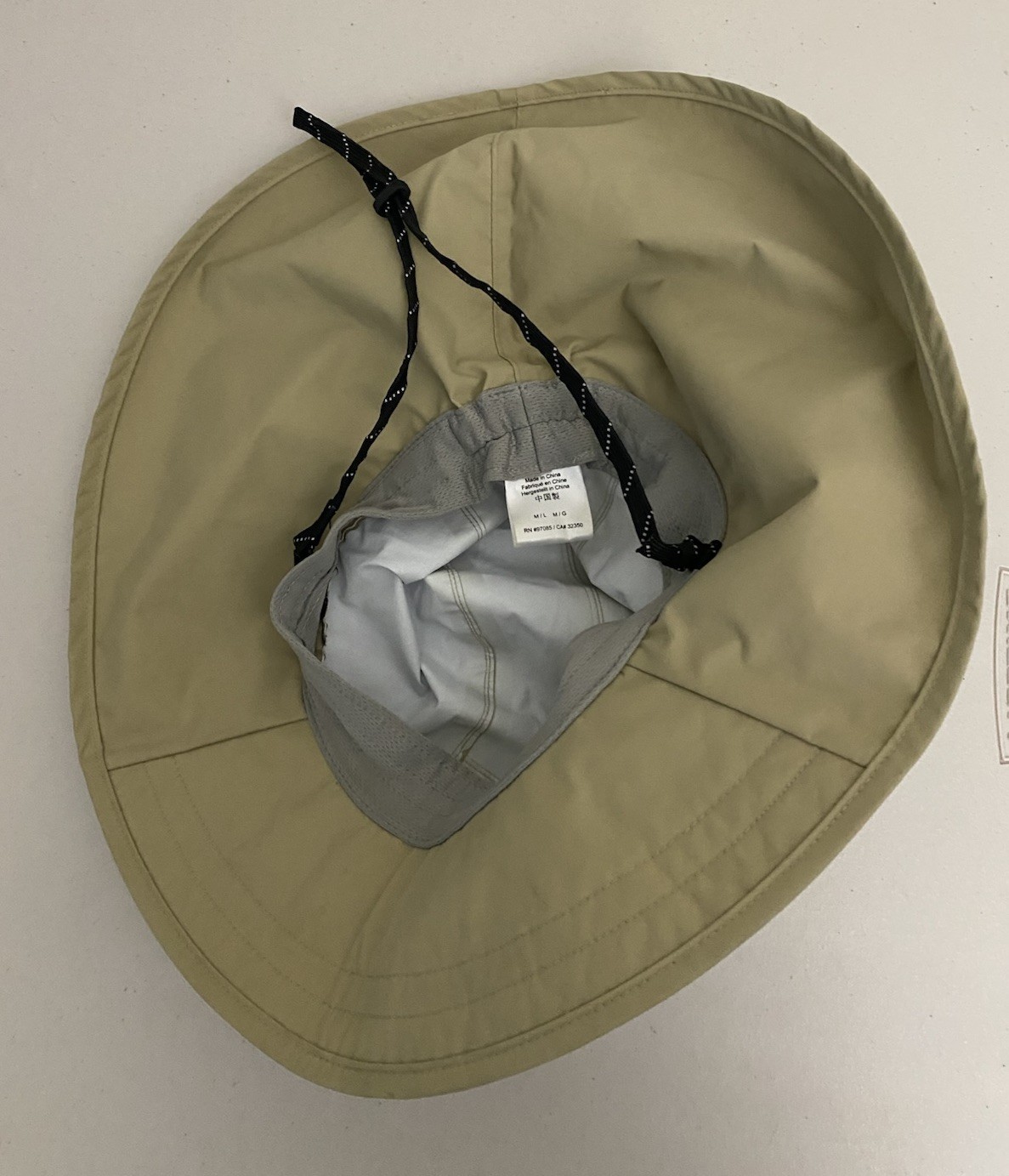 OUTDOOR RESEARCH Hiking Sun Rain Poncho Hat Size Medium Large