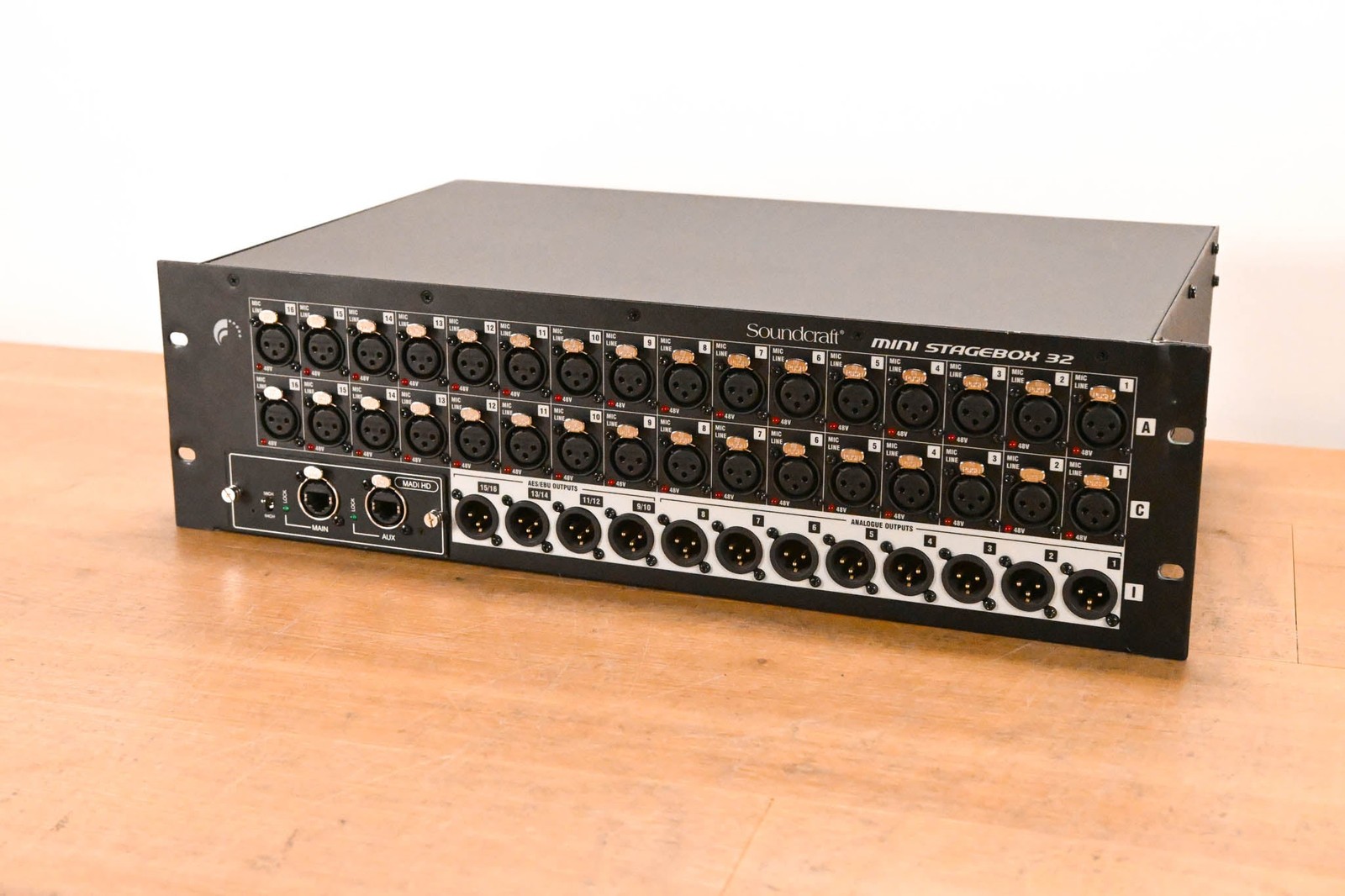 Soundcraft Mini Stagebox 32 Cat 5 32-Ch. Digital Stagebox with MADI Card CG010RY