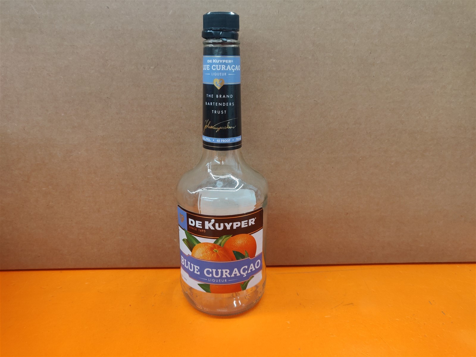 ⭐️⭐️⭐️⭐️⭐️ EMPTY DeKuyper 750mL Blue Curacao Clear Glass Craft/Décor Bottle