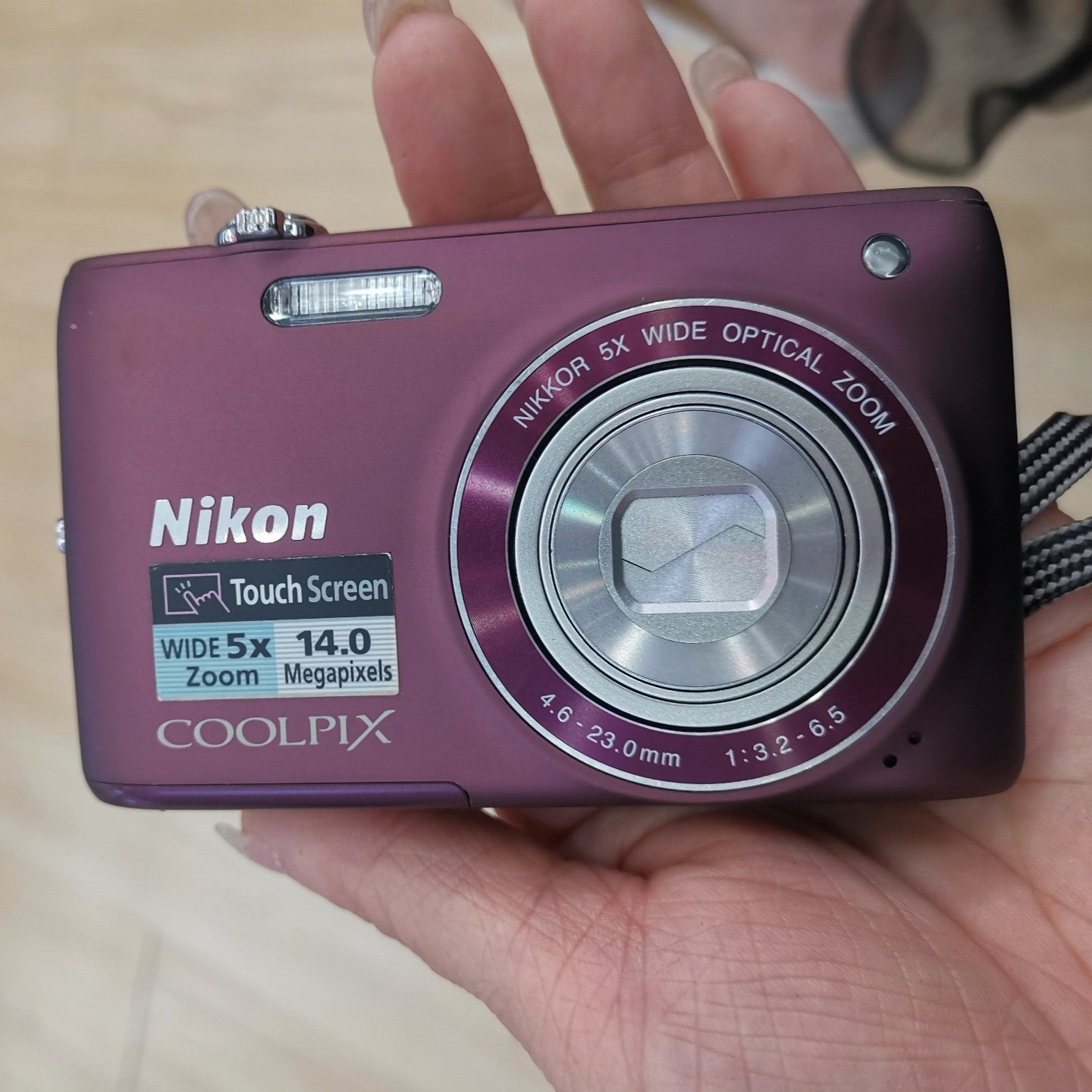 Nikon COOLPIX S4100 Digital Camera 14.0 MP 5x Optical Zoom Purple Built-in Flash