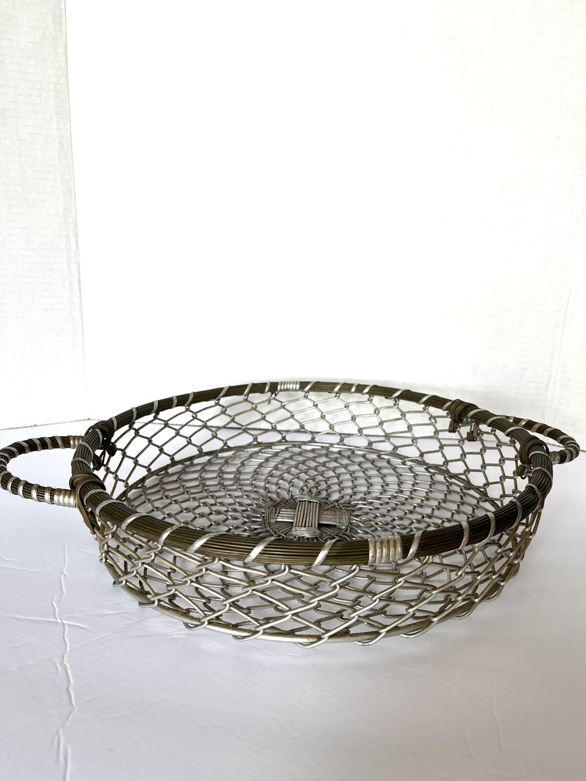 Woven Wire Basket Round Silvertone Kitchen Farmhouse Cabin Industrial Minimal