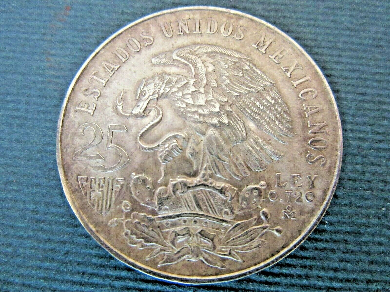 1968 MEXICO XIX OLYMPICS GAMES 25 PESOS SILVER COIN AZTEC BALL PLAYER